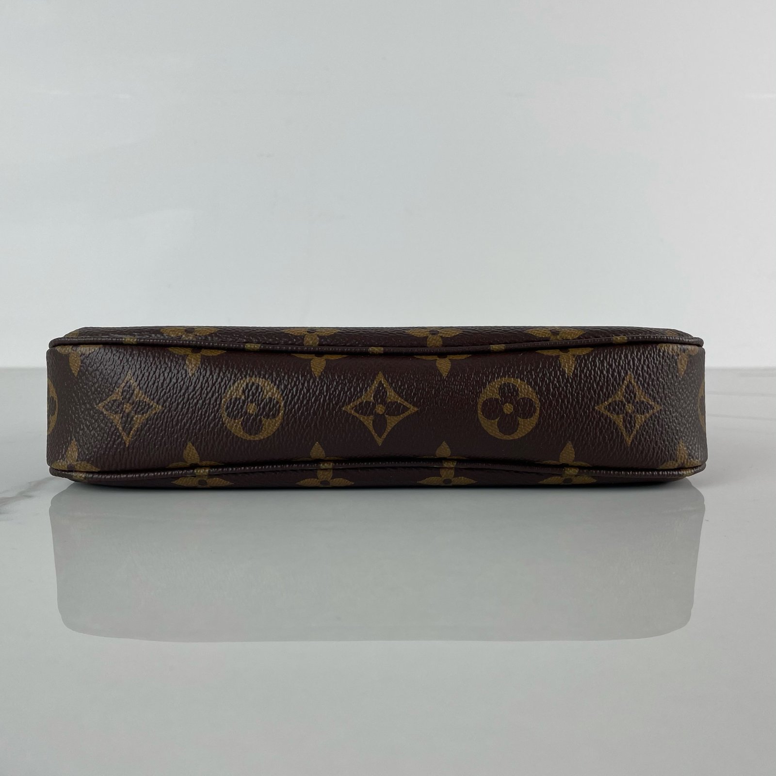 LOUIS VUITTON Pochette Accessoires NM – Image 10
