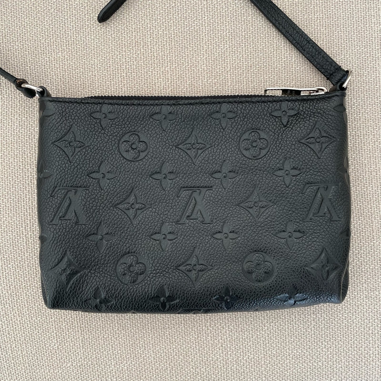 LOUIS VUITTON Pochette Pallas BB – Image 26