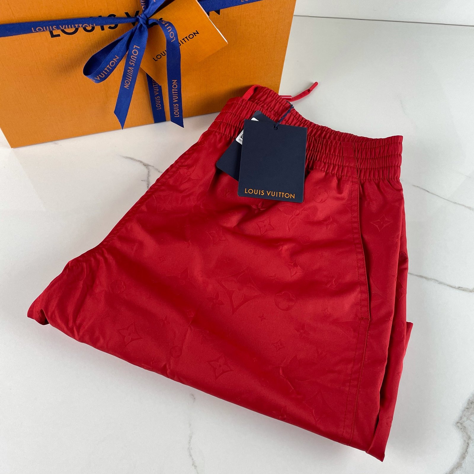 LOUIS VUITTON Louis Vuitton Short de bain Emblématique LVSE – Image 3