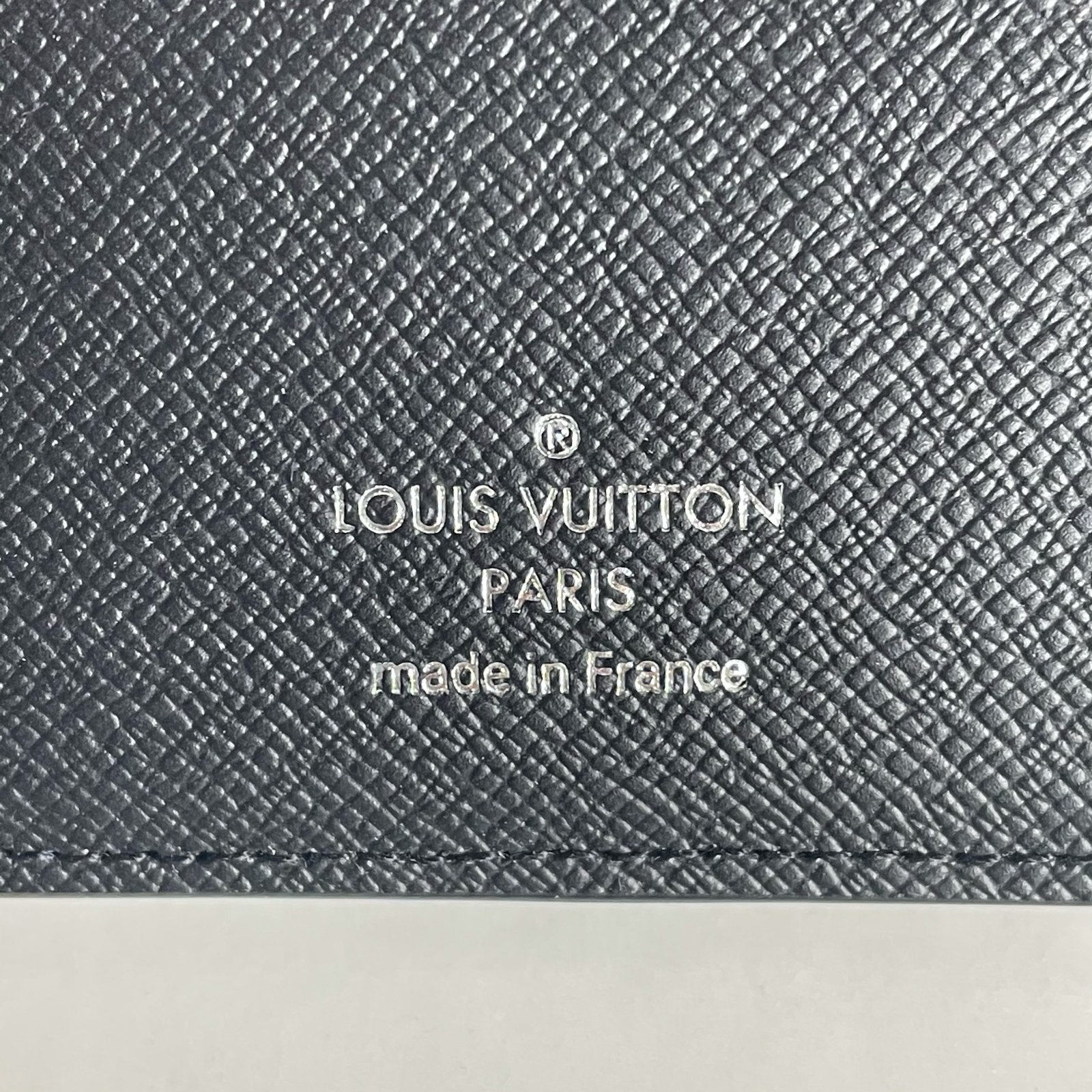 LOUIS VUITTON Brazza Wallet – Image 6