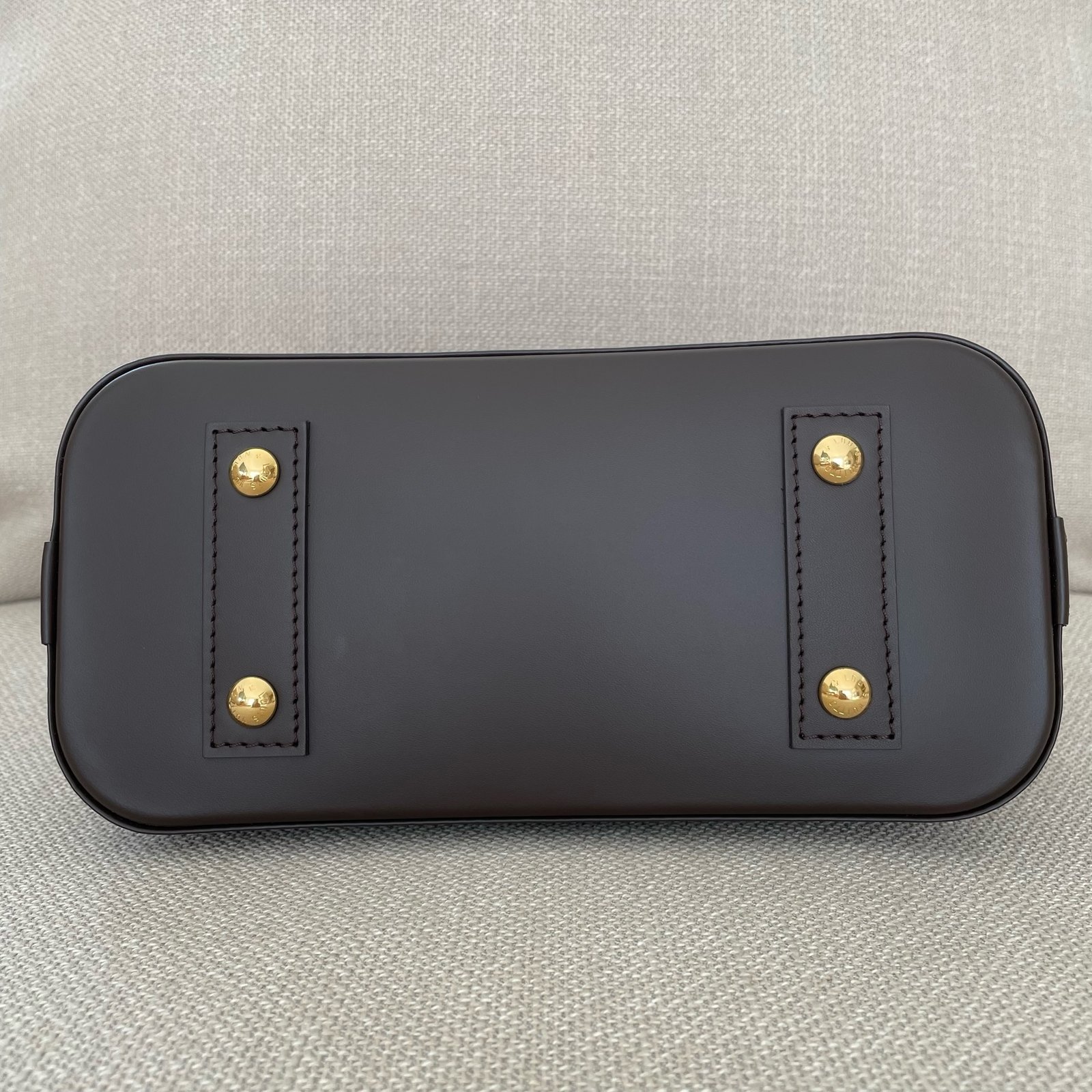 LOUIS VUITTON Alma BB – Image 7