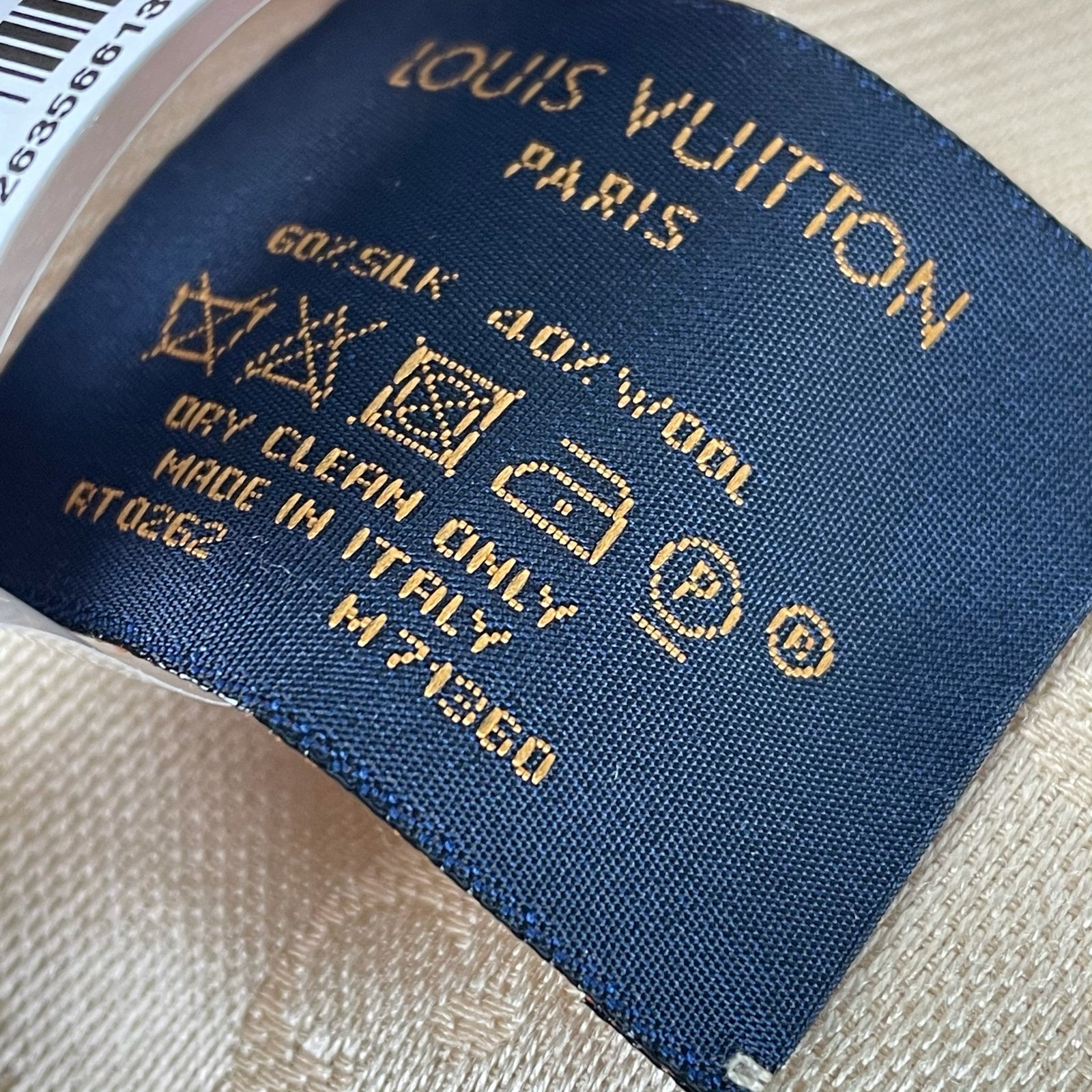 LOUIS VUITTON Châle Monogram – Image 8
