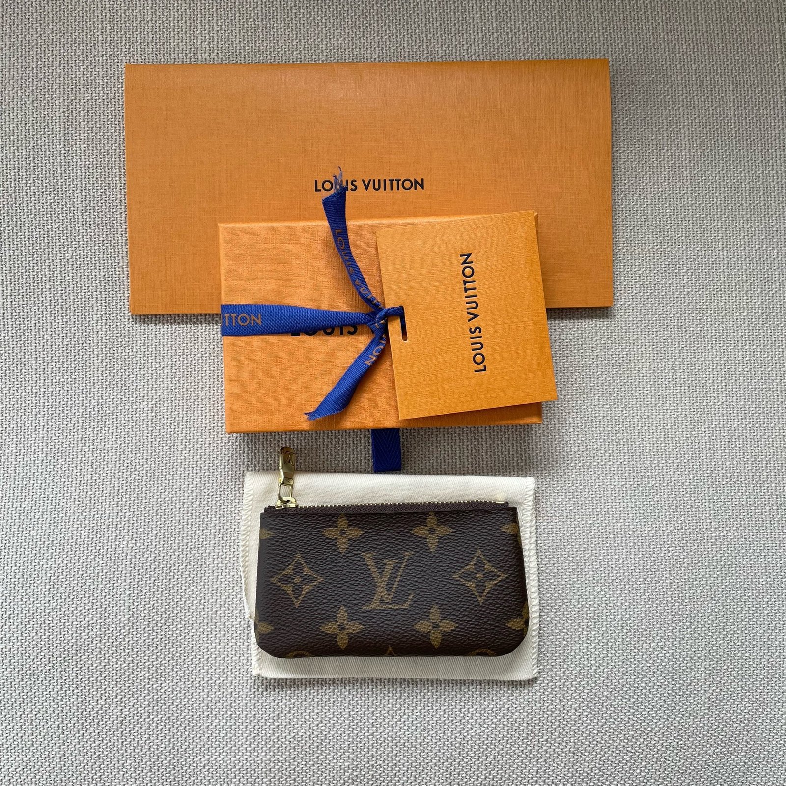 LOUIS VUITTON Pochette Clés – Image 3