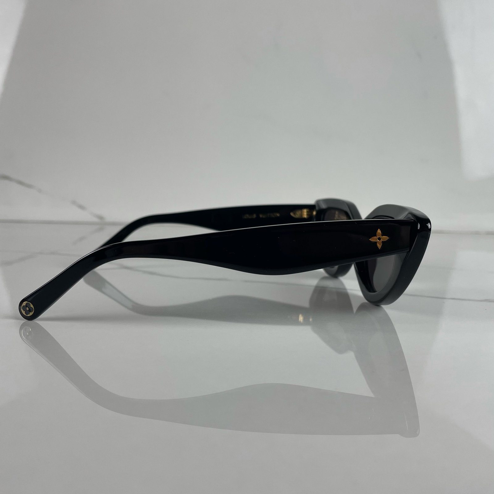 LOUIS VUITTON Lunettes de Soleil My LV Cat – Image 8