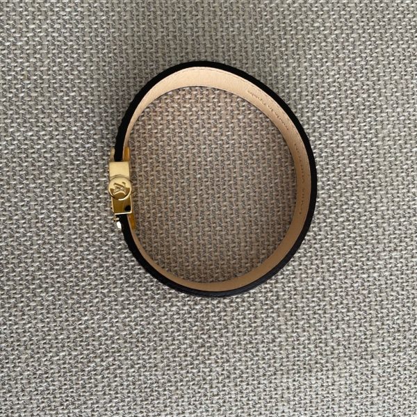LOUIS VUITTON Bracelet Nano Monogram – Image 14