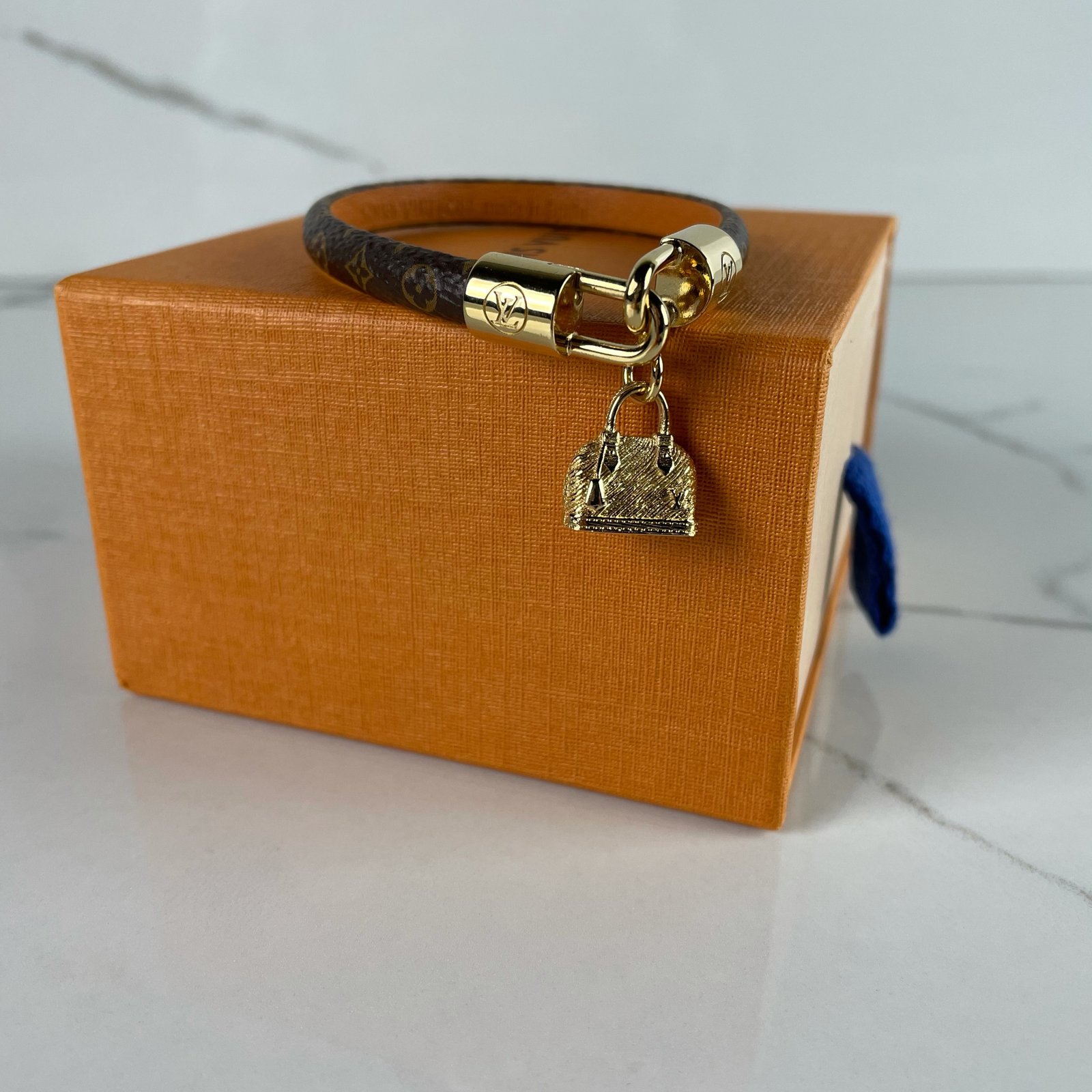 LOUIS VUITTON Bracelet Alma