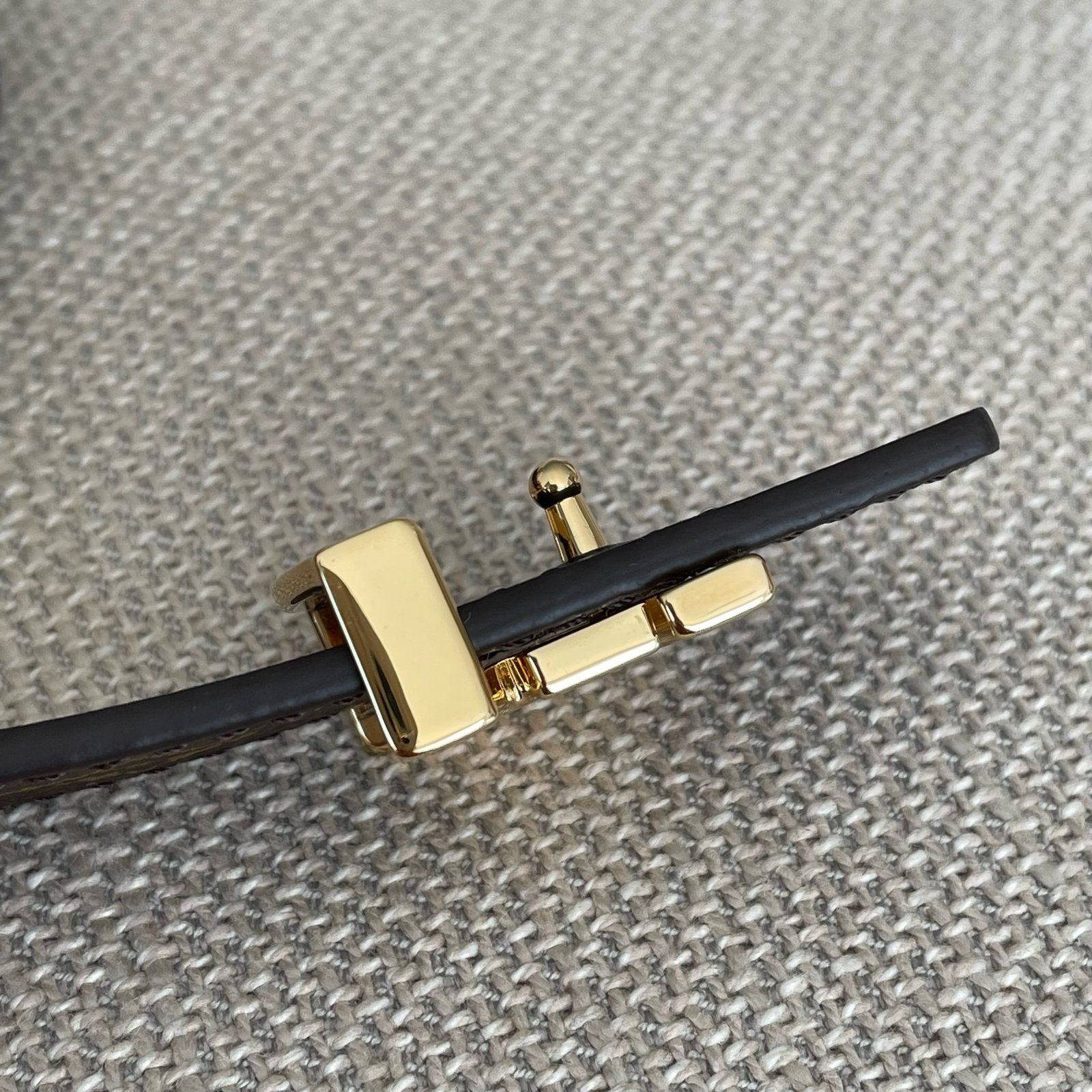 LOUIS VUITTON Ceinture LV Iconic 20 mm Réversible – Image 17