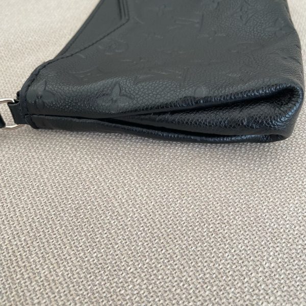 LOUIS VUITTON Pochette Pallas BB – Image 37