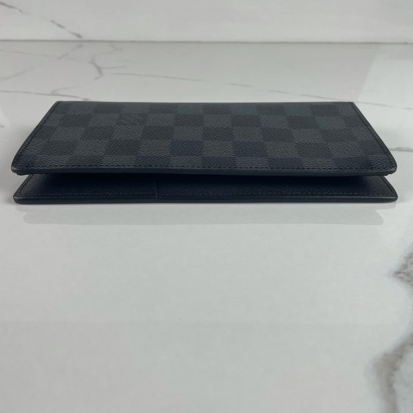 LOUIS VUITTON Brazza Wallet – Image 9