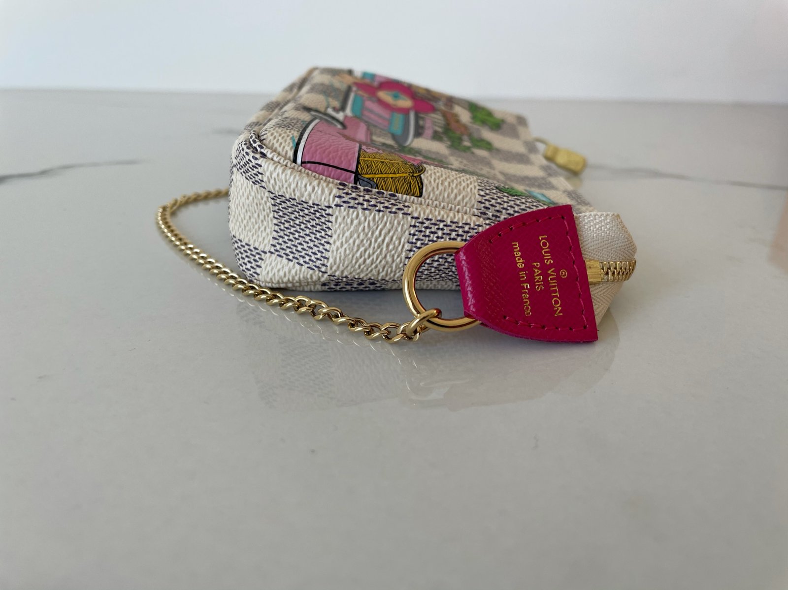 LOUIS VUITTON Mini Pochette Accessoires – Image 4