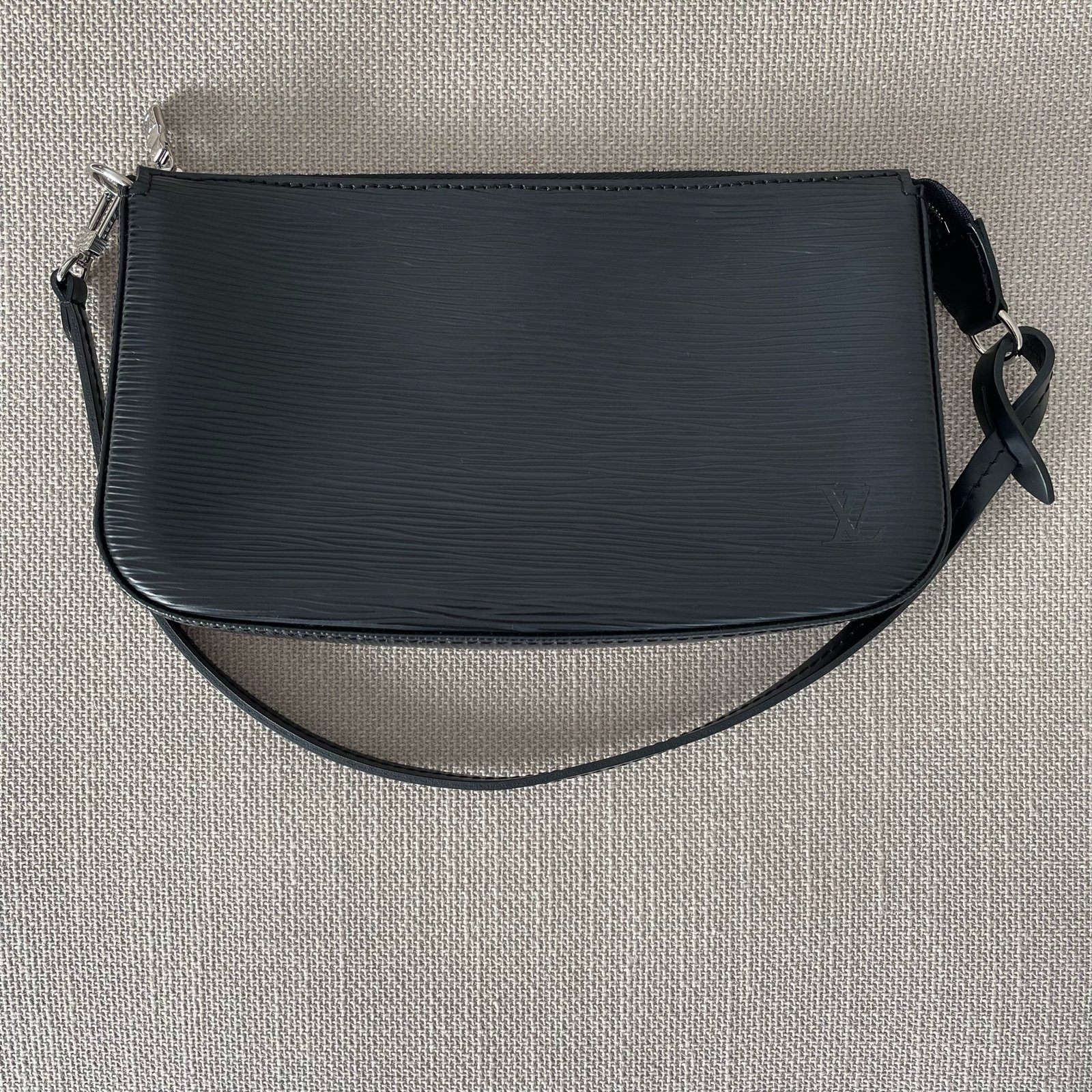 LOUIS VUITTON Pochette Accessoires – Image 17