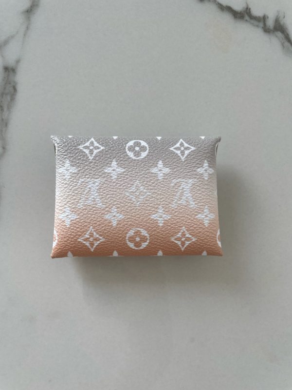 LOUIS VUITTON Pochette Kirigami – Image 5