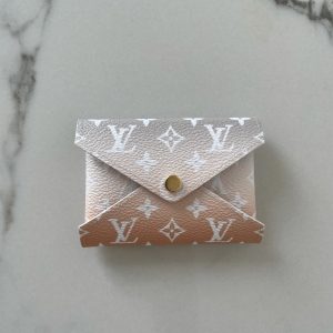 LOUIS VUITTON Pochette Kirigami