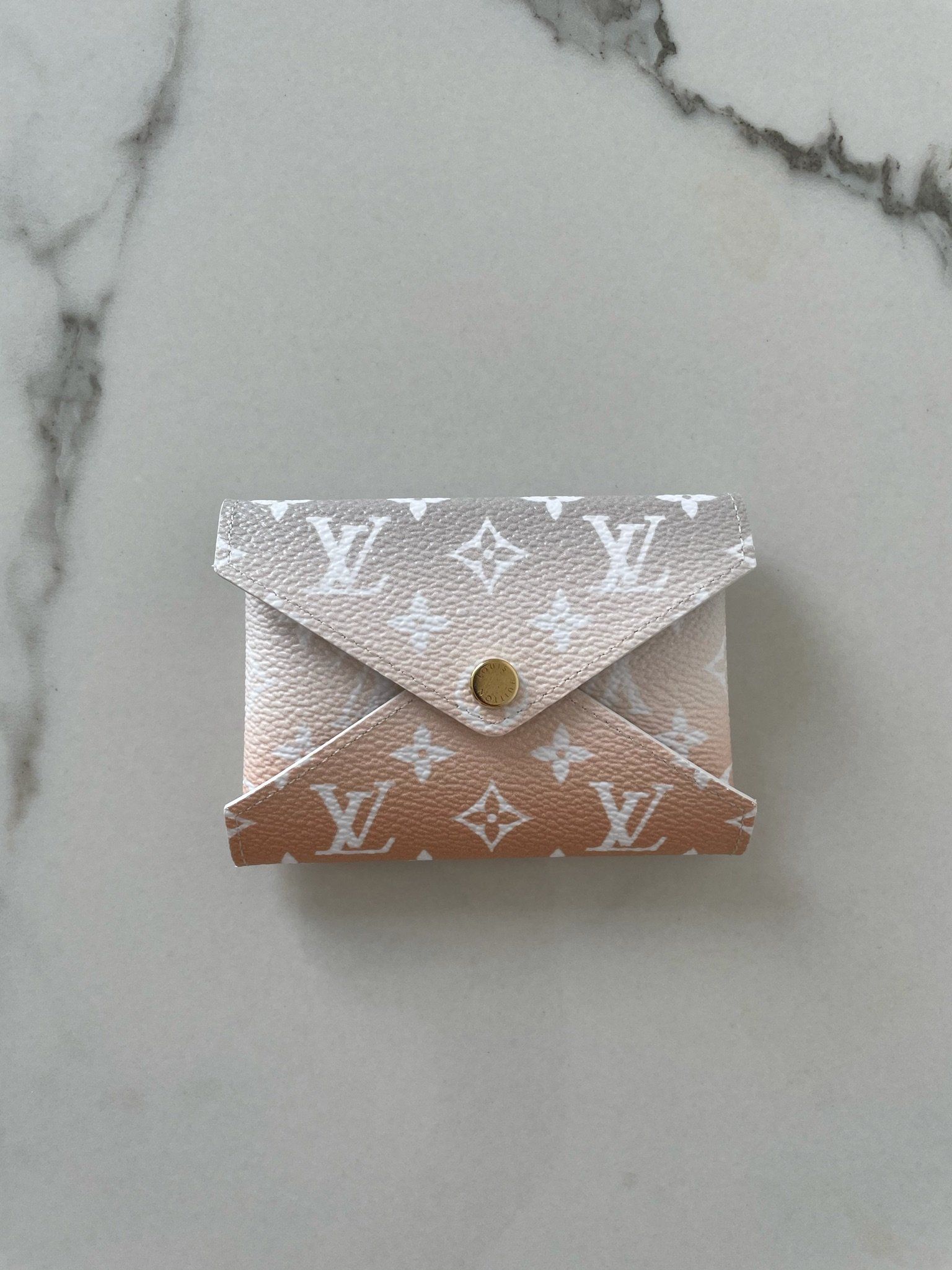 LOUIS VUITTON Pochette Kirigami