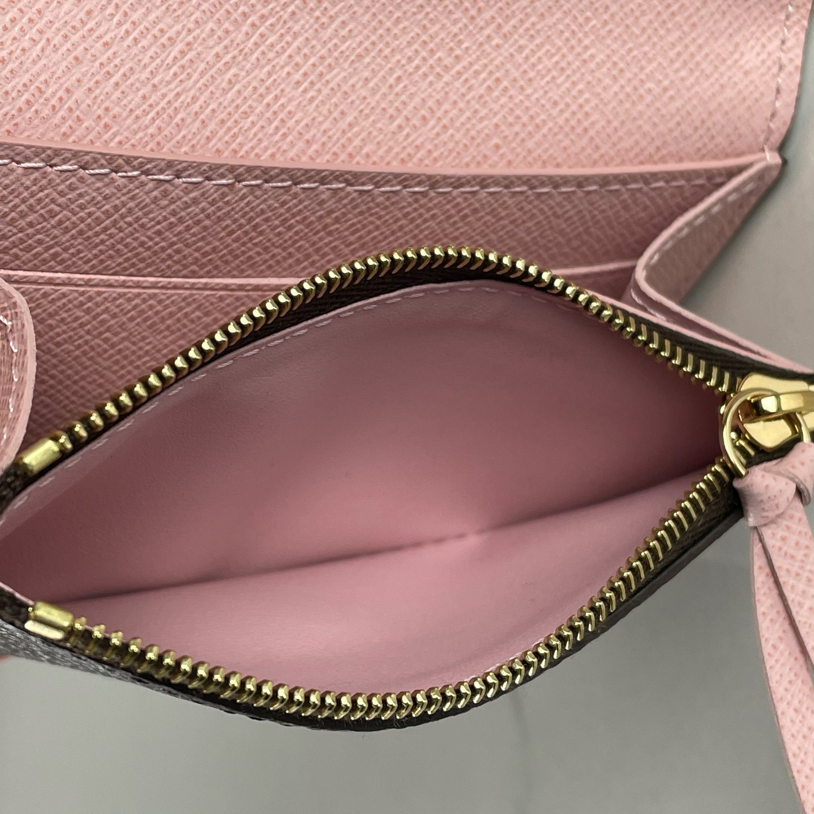 LOUIS VUITTON Porte-Monnaie Rosalie – Image 12