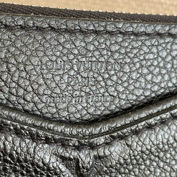 LOUIS VUITTON Pochette Pallas BB – Image 40