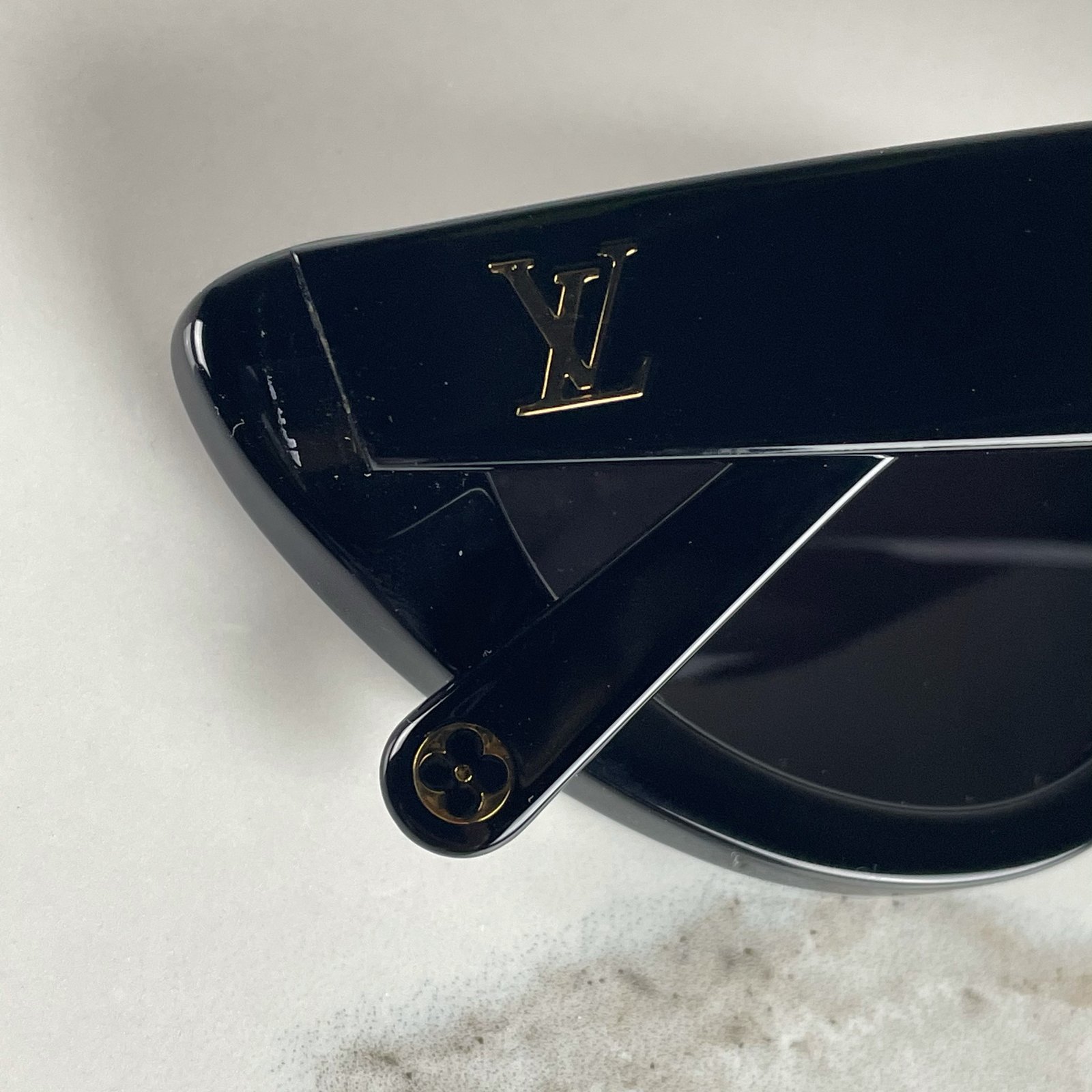 LOUIS VUITTON Lunettes de Soleil My LV Cat – Image 9