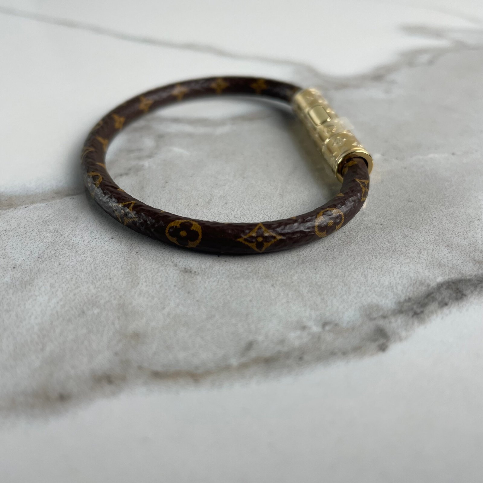 LOUIS VUITTON Bracelet LV Confidential – Image 6