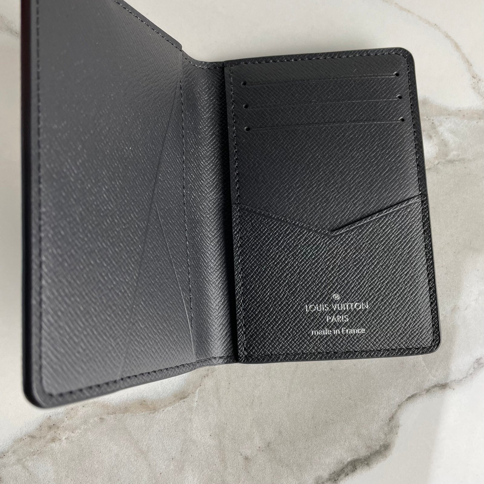 LOUIS VUITTON Organizer de Poche – Image 9