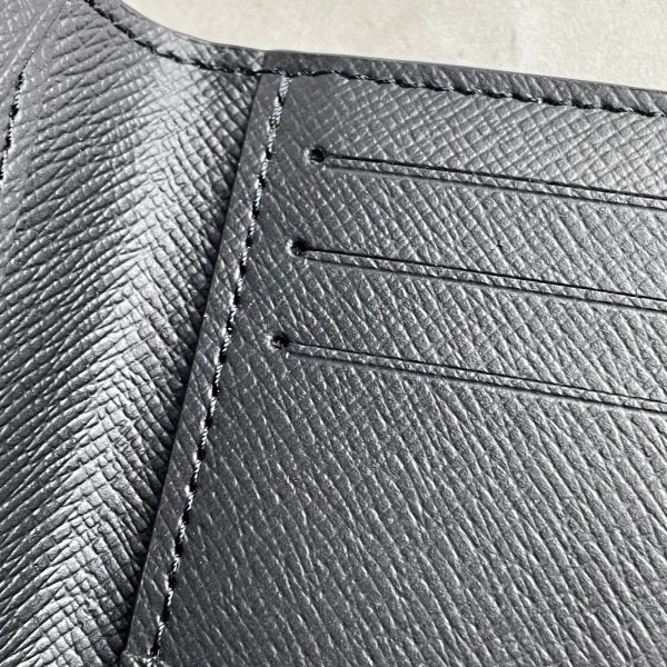 LOUIS VUITTON Organizer de Poche – Image 10