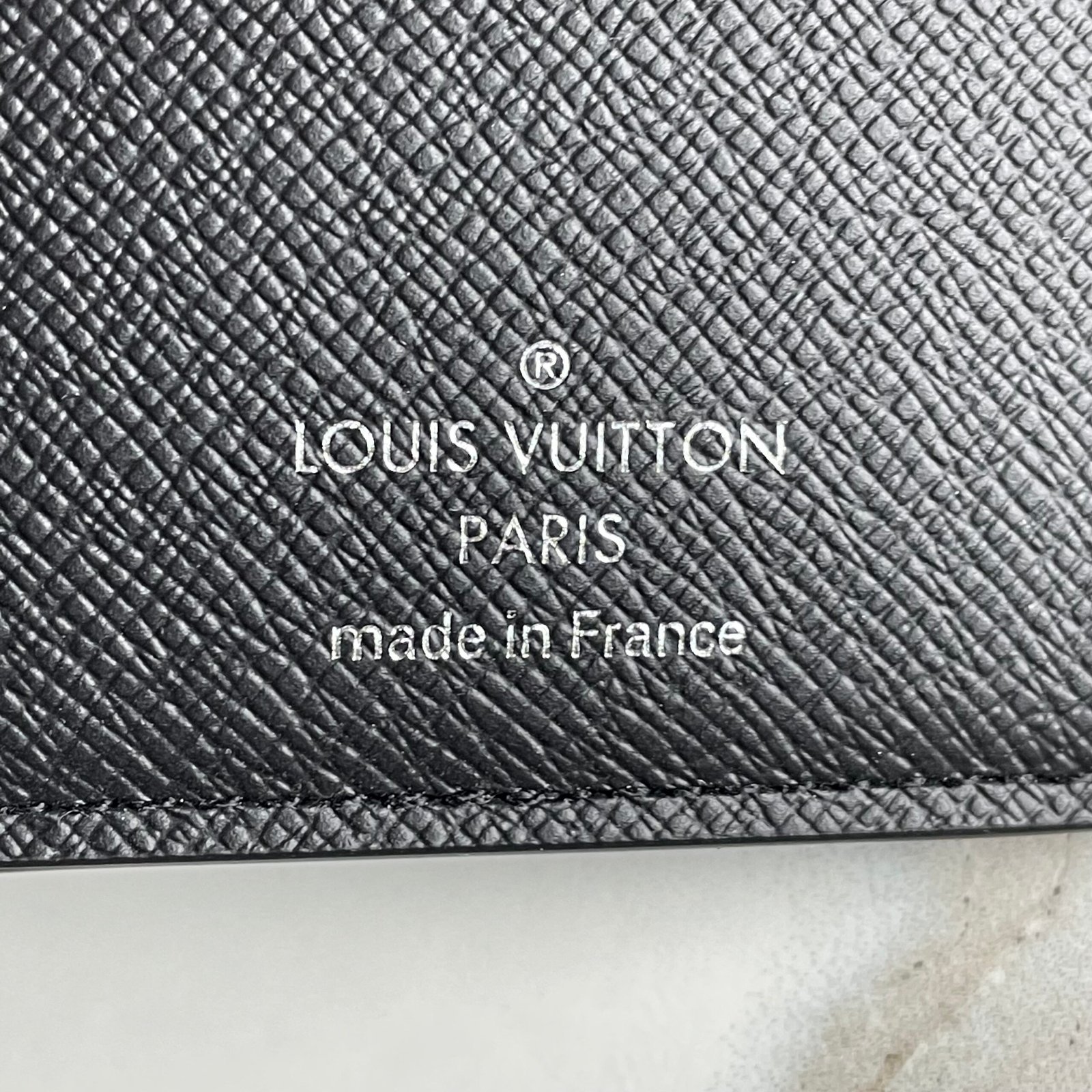 LOUIS VUITTON Organizer de Poche – Image 11