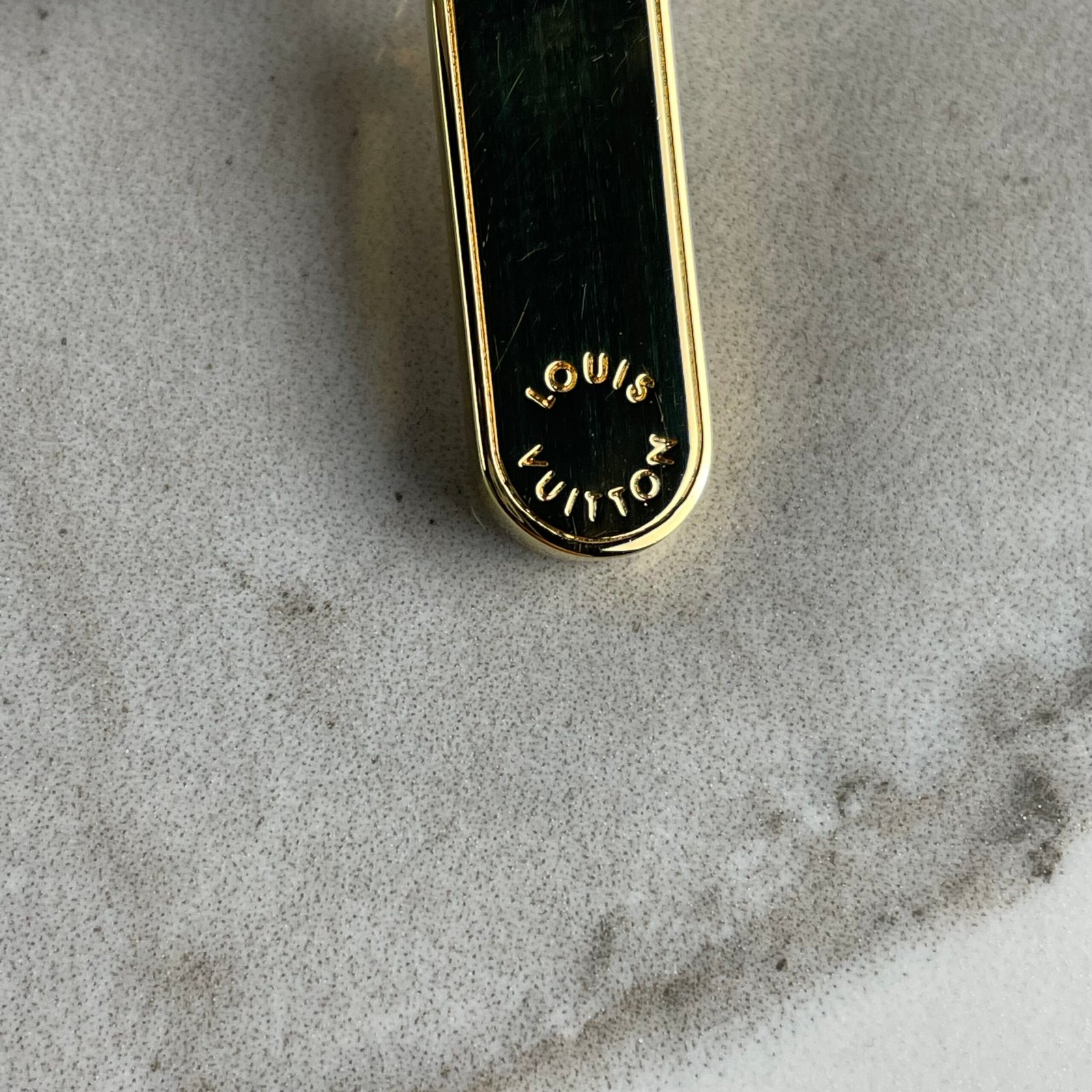 LOUIS VUITTON Zippy Coin Purse – Image 9