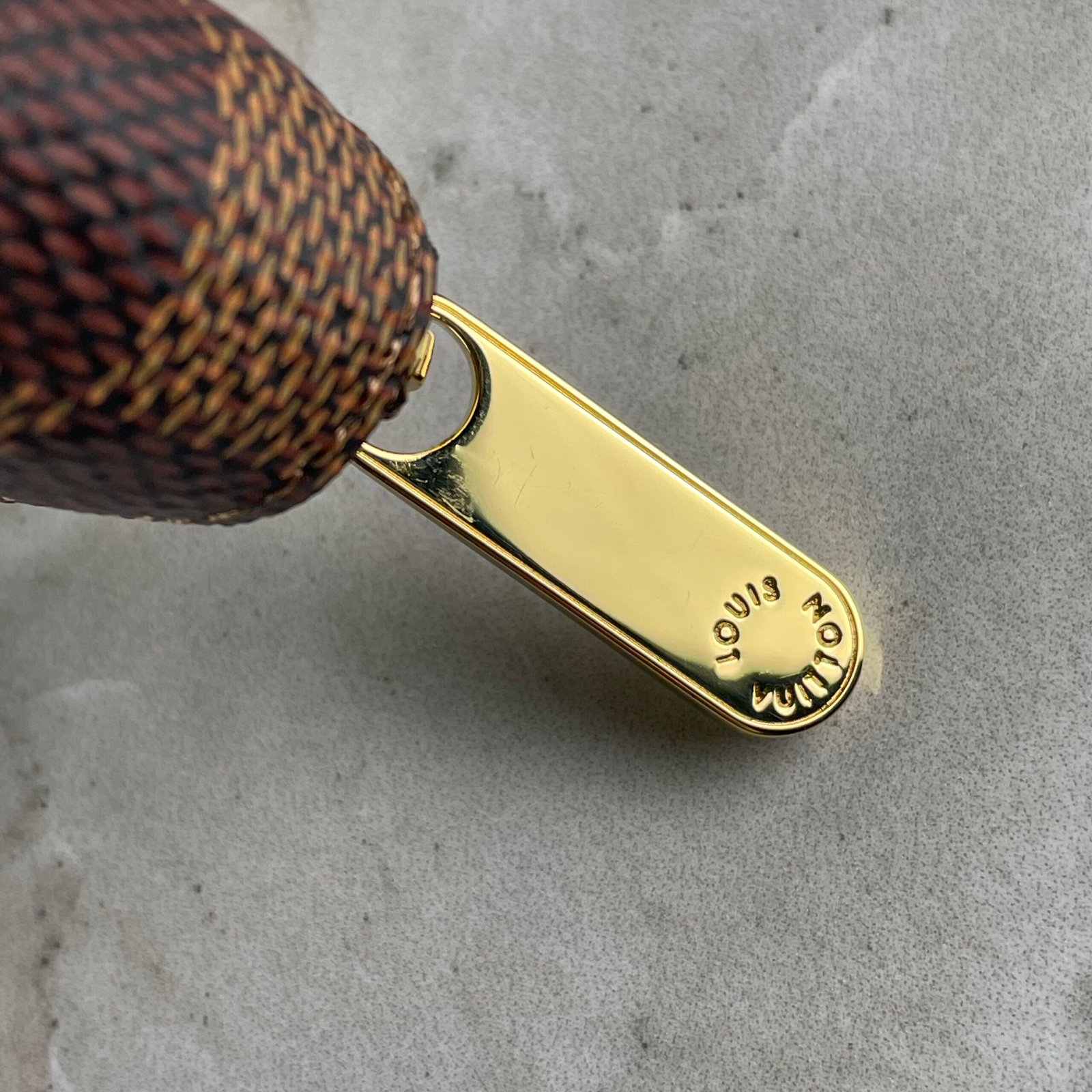 LOUIS VUITTON Zippy Coin Purse – Image 10