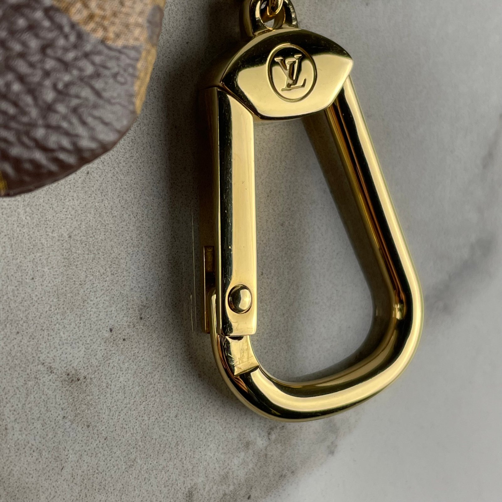LOUIS VUITTON Pochette Clés – Image 4