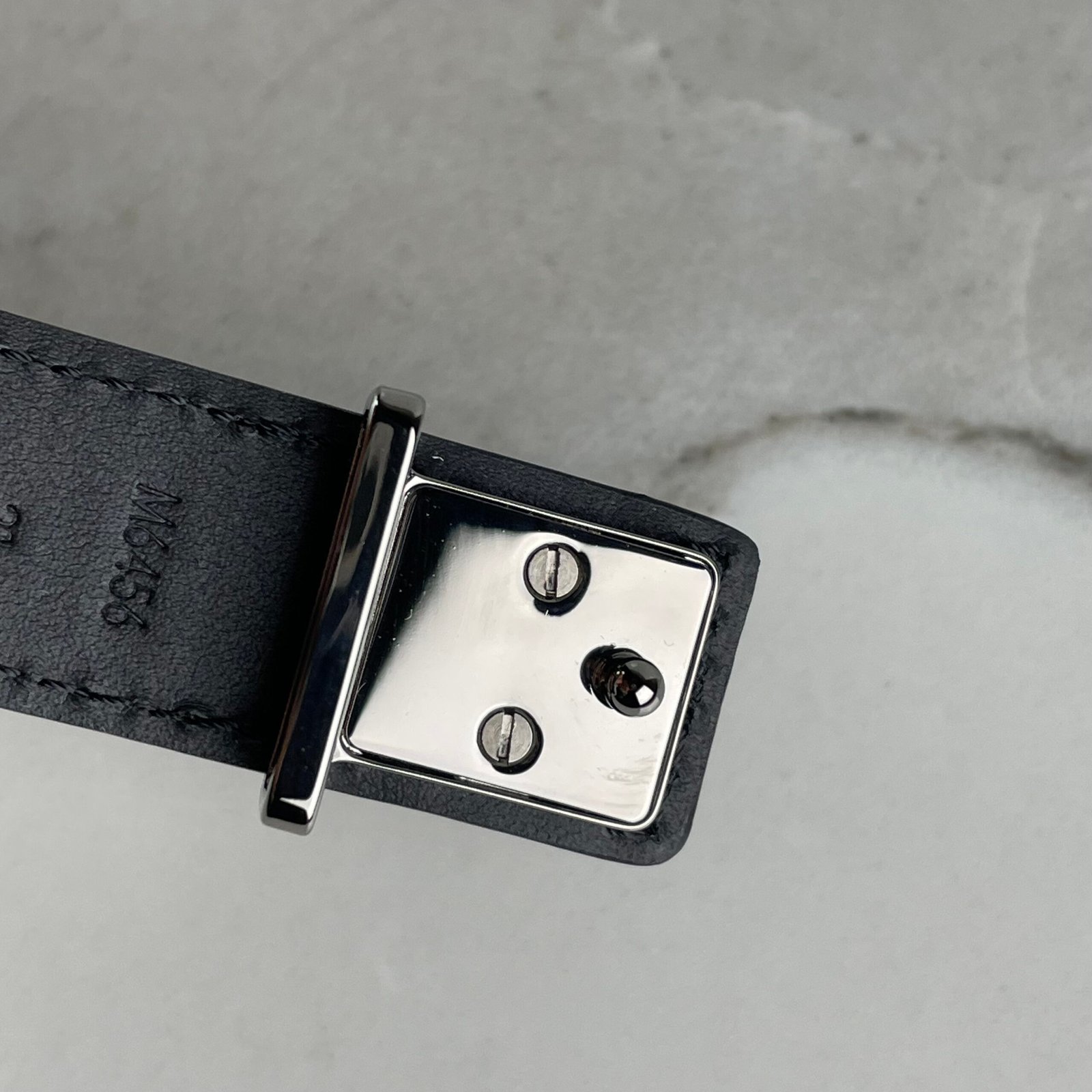 LOUIS VUITTON Bracelet LV Slim – Image 9