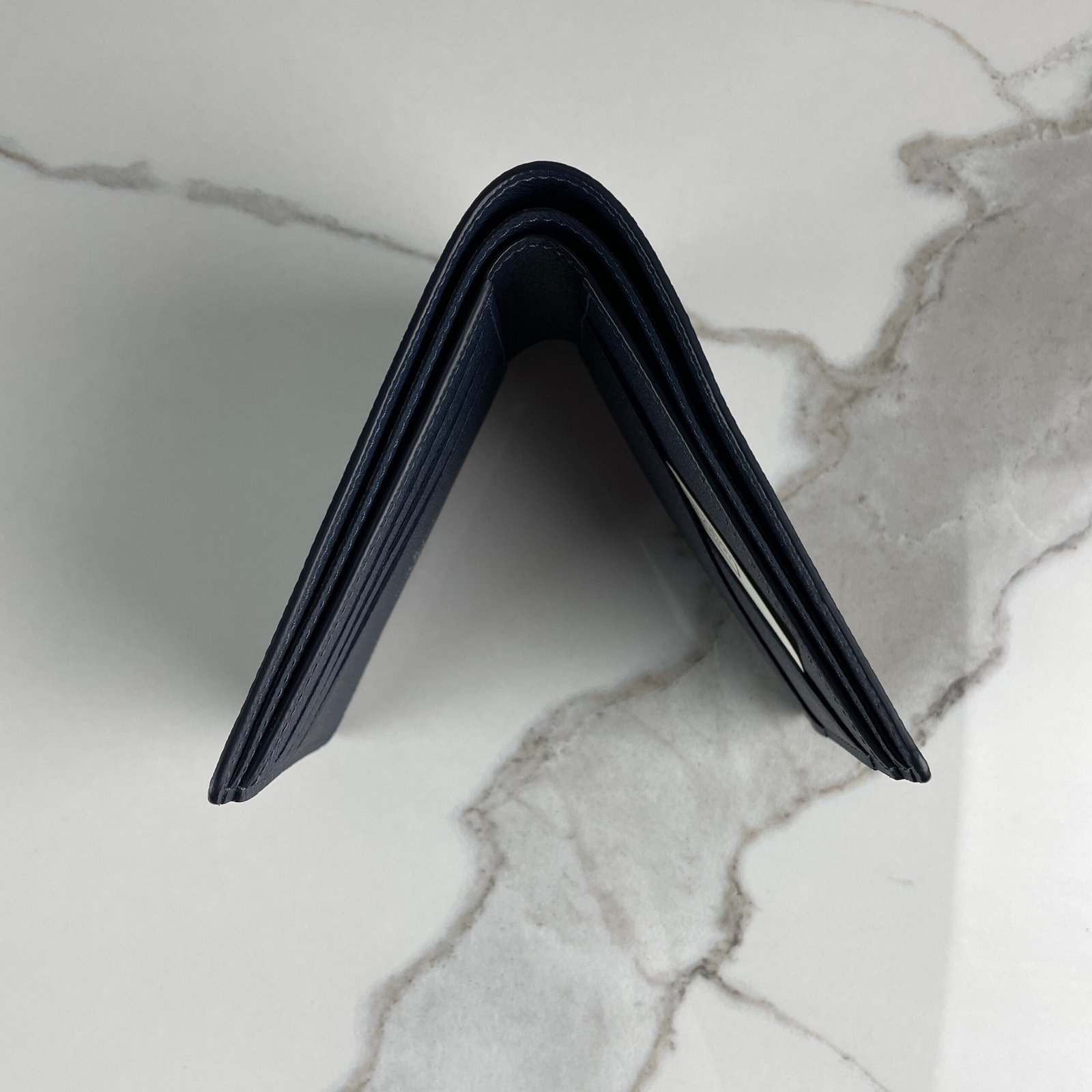 LOUIS VUITTON Portefeuille Multiple – Image 9