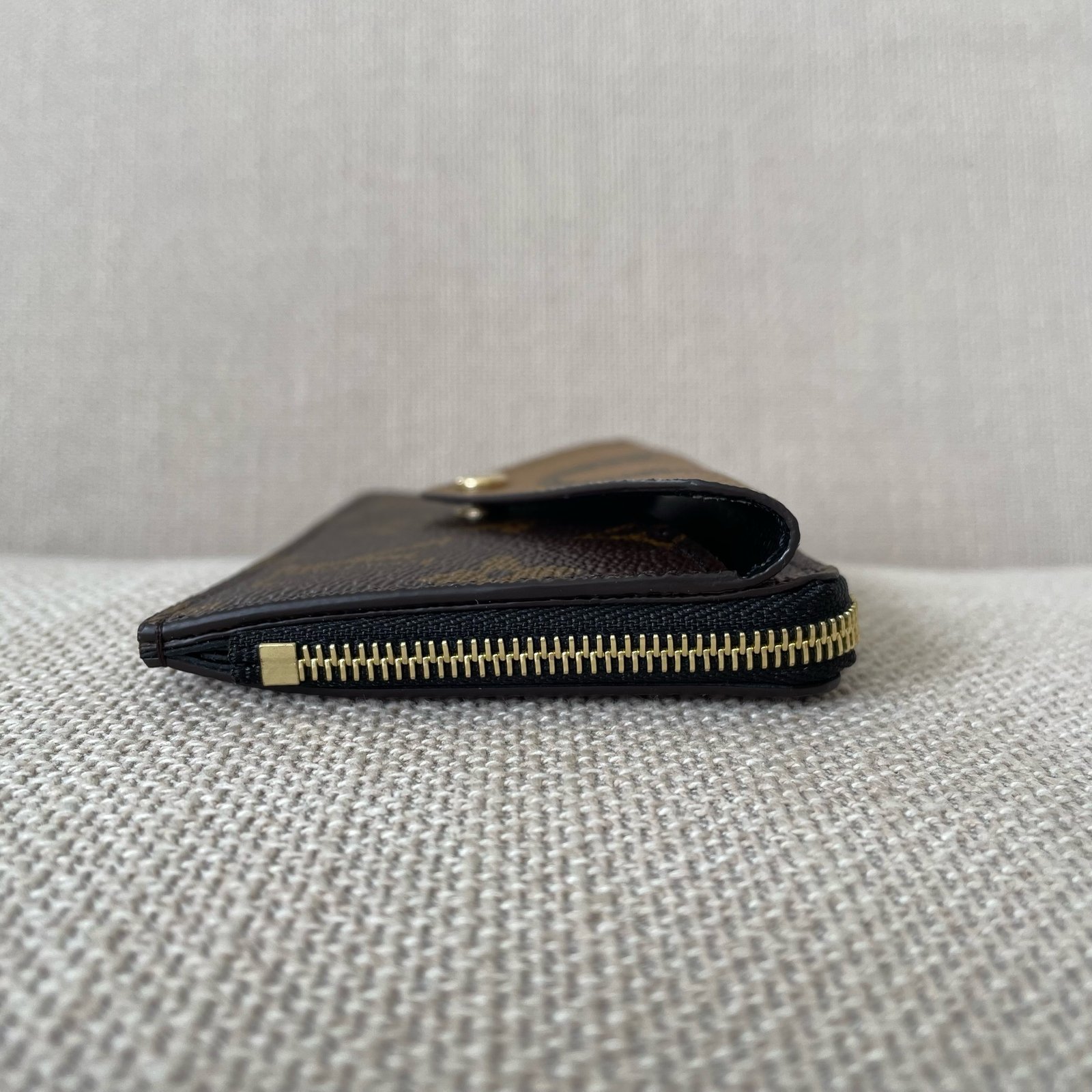 LOUIS VUITTON Porte-Cartes Recto Verso – Image 4