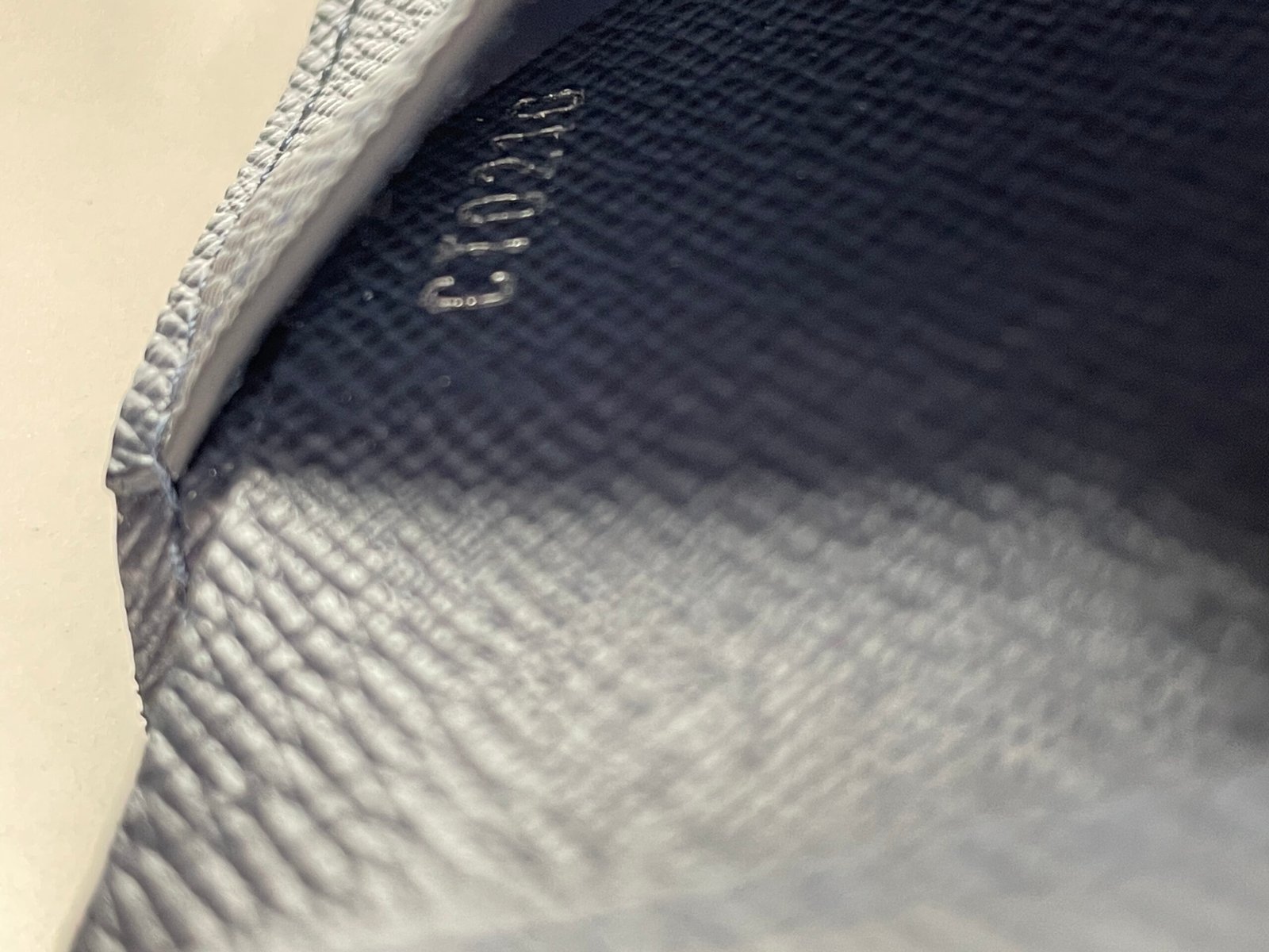 LOUIS VUITTON Portefeuille Multiple – Image 11