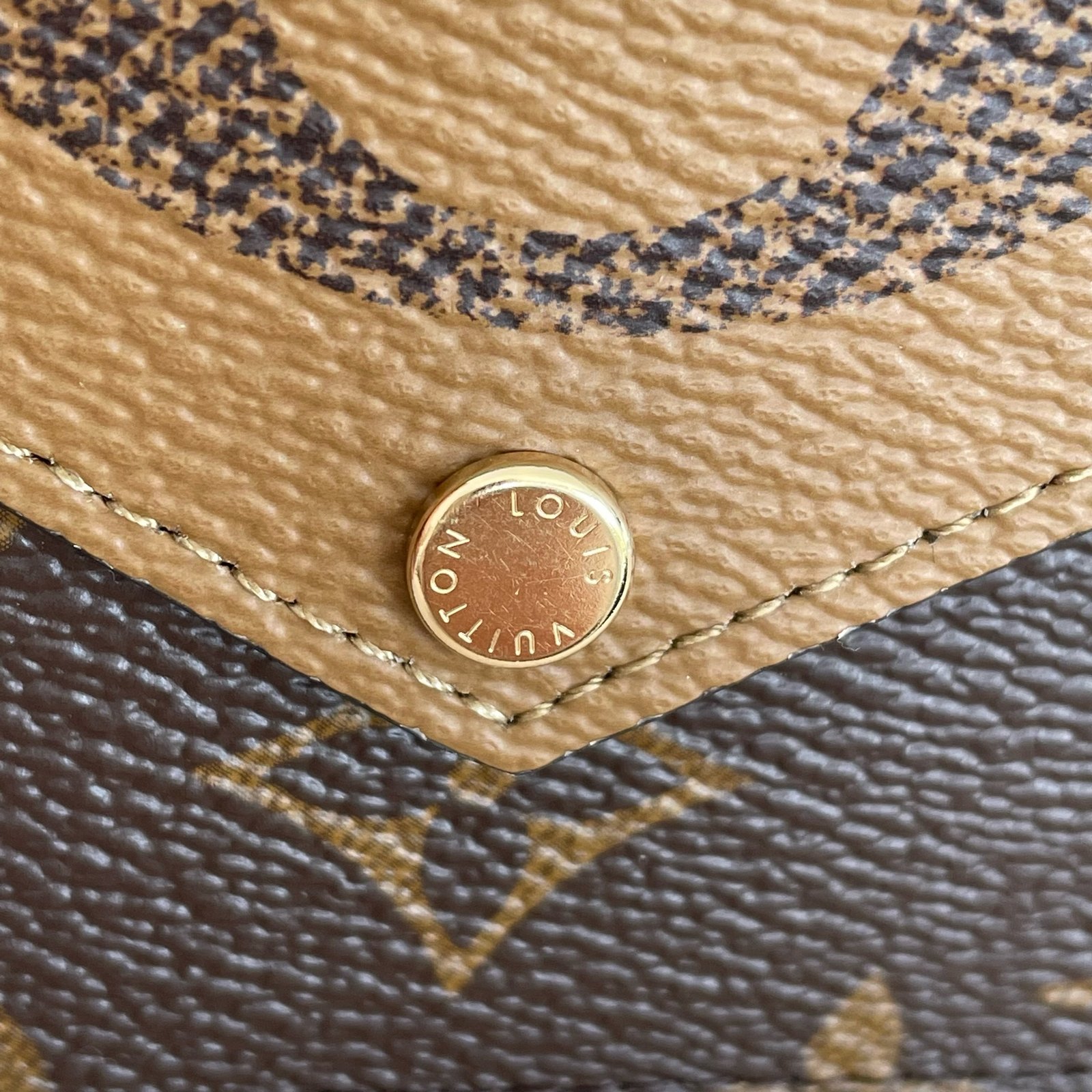 LOUIS VUITTON Porte-Cartes Recto Verso – Image 8