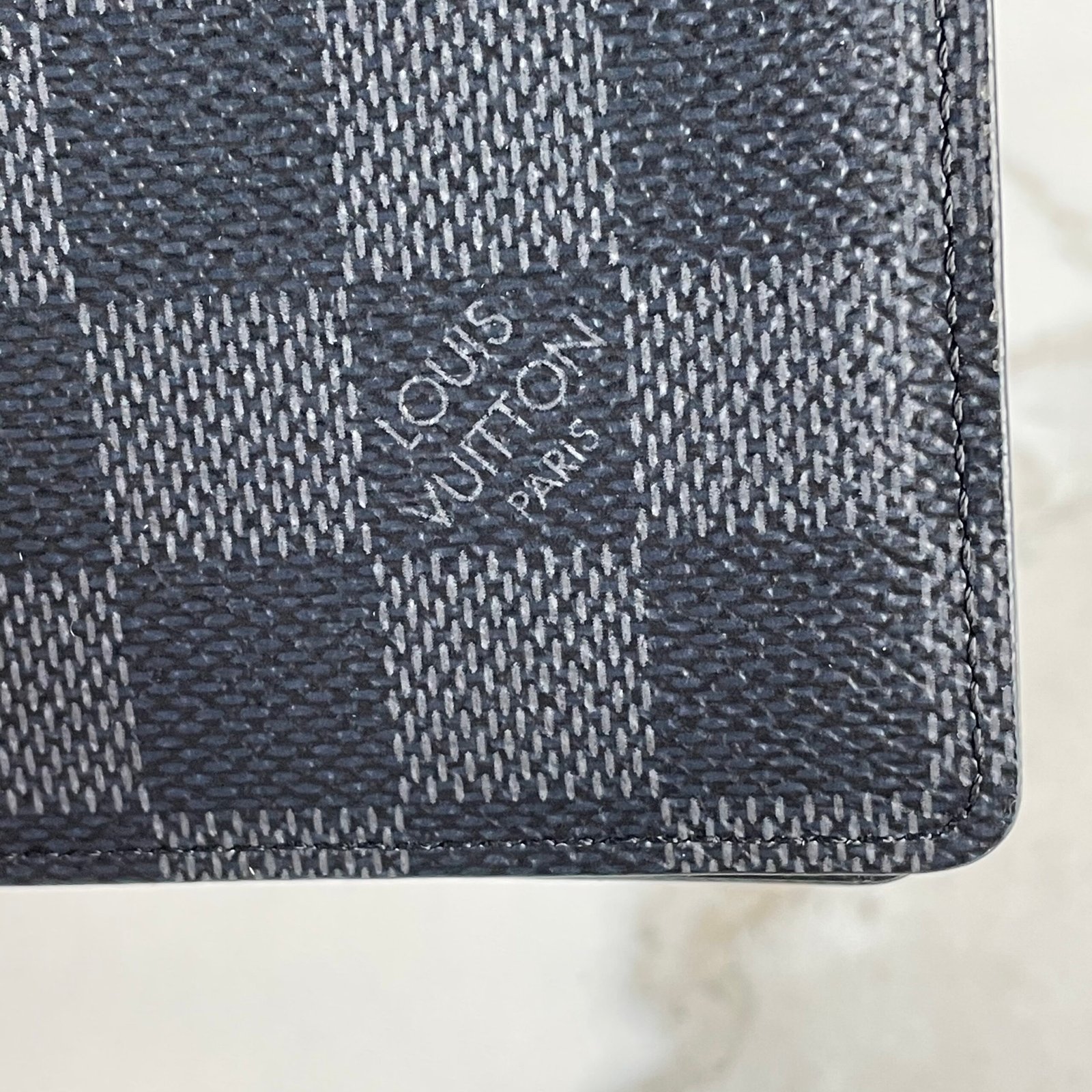 LOUIS VUITTON Portefeuille Multiple – Image 10