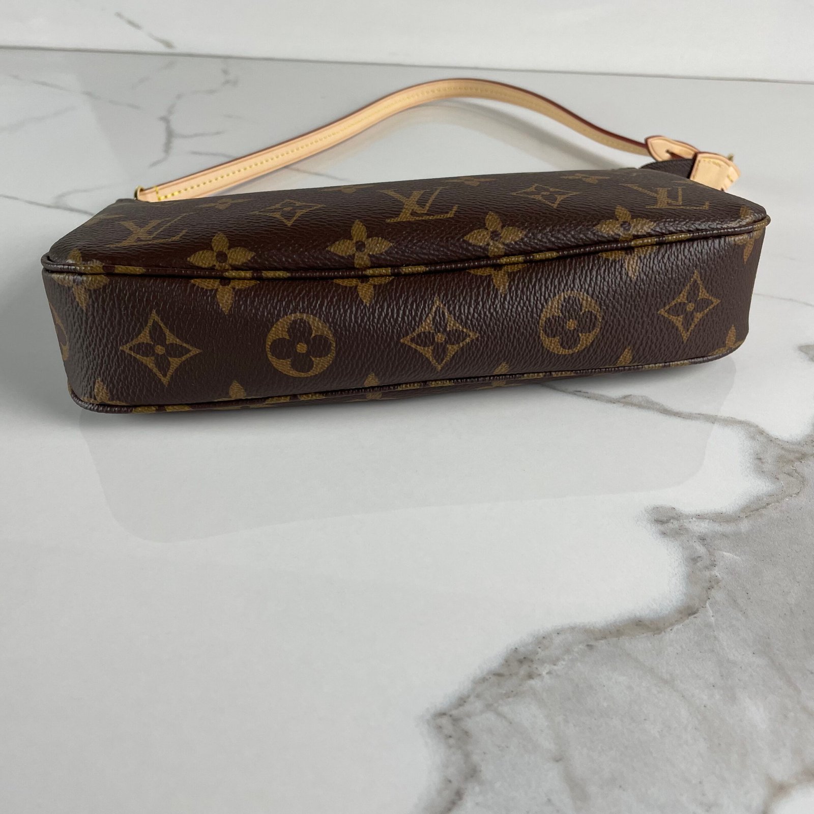 LOUIS VUITTON Pochette Accessoires NM – Image 4