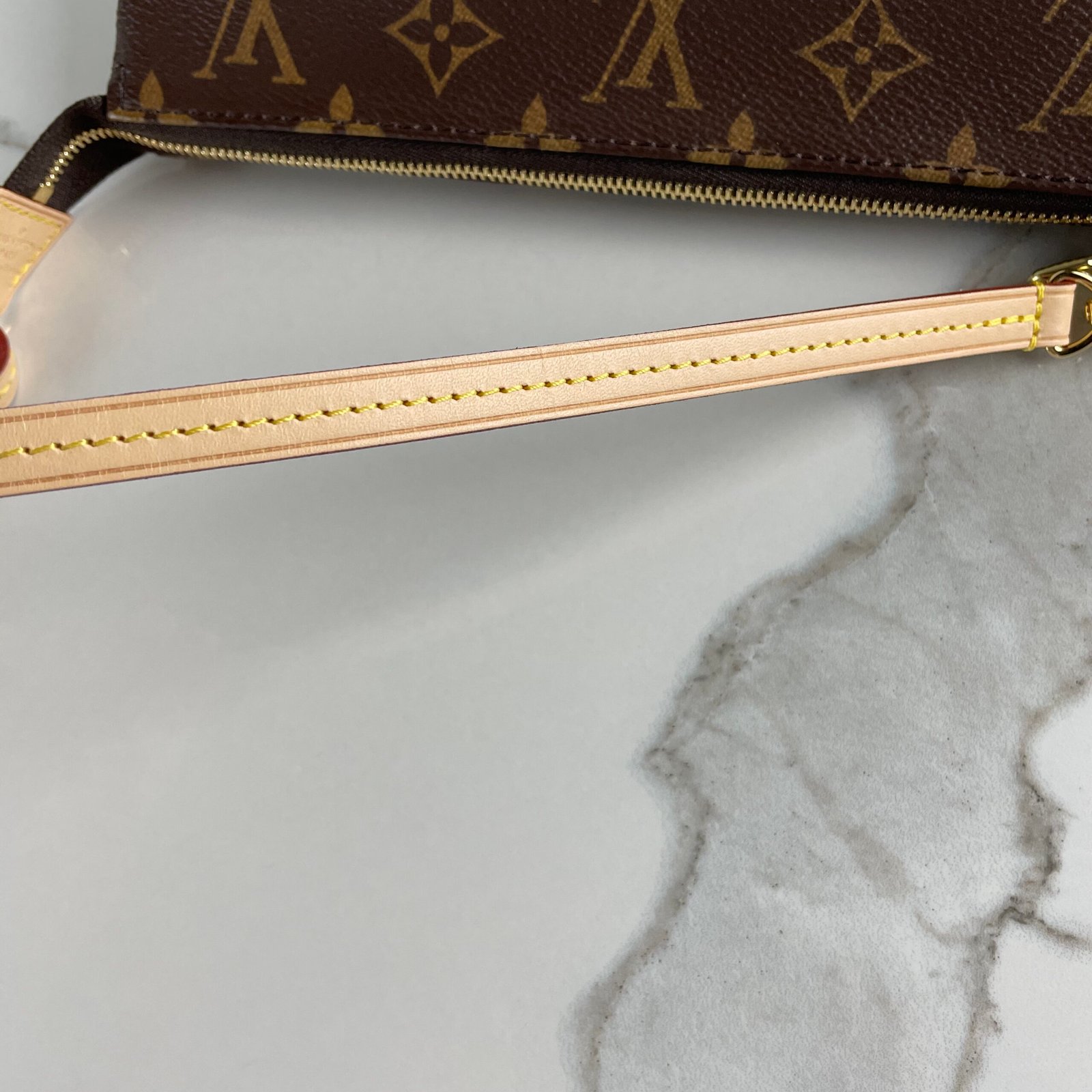 LOUIS VUITTON Pochette Accessoires NM – Image 9