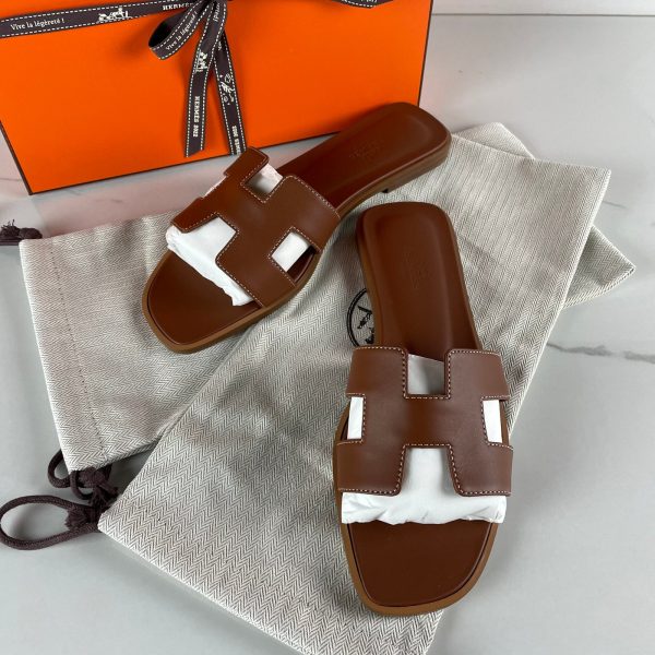 HERMÈS Oran Sandals – Image 2