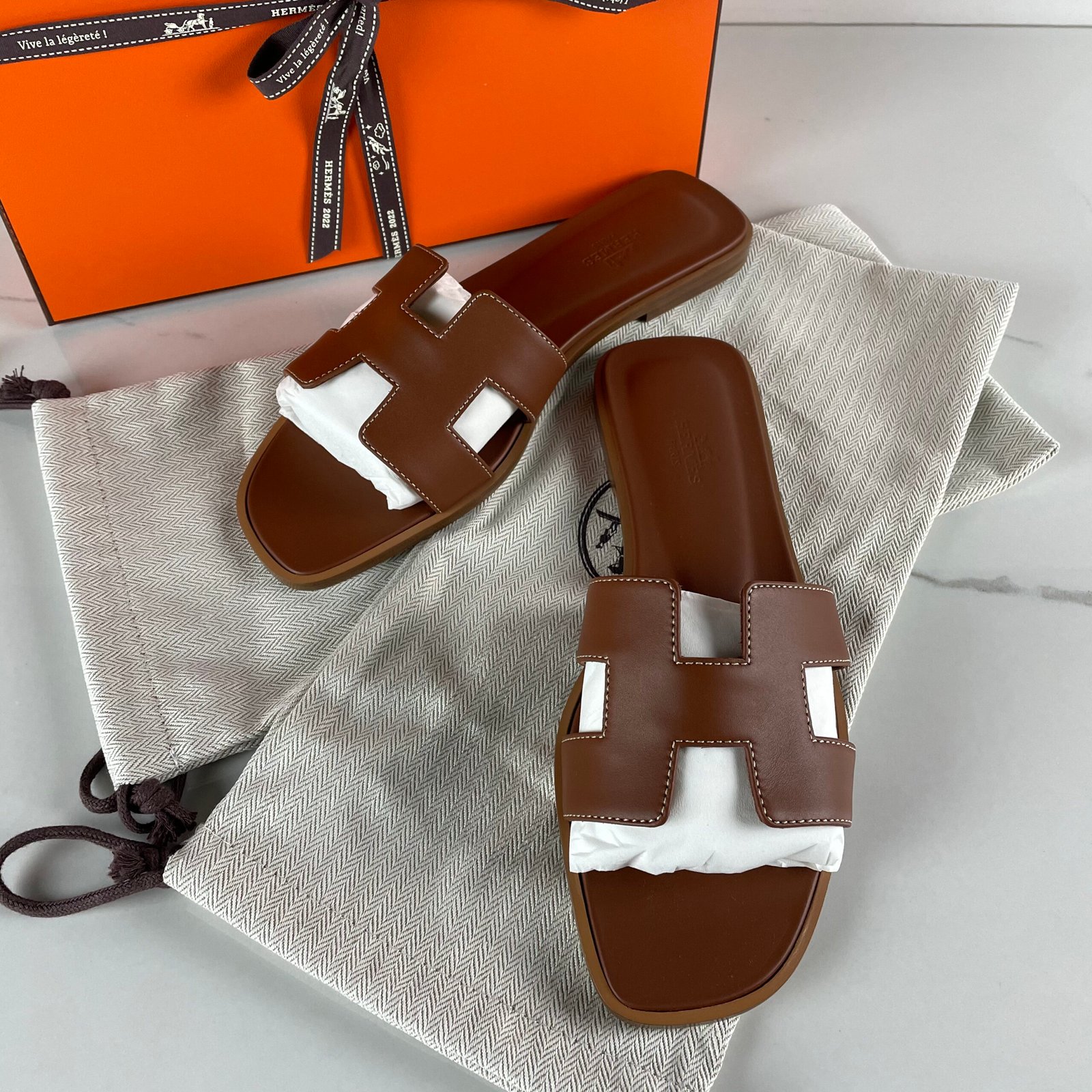 HERMÈS Oran Sandals – Image 2