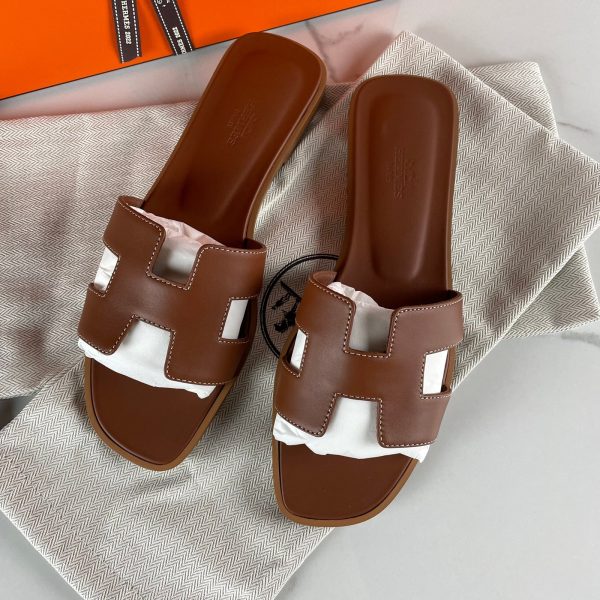 HERMÈS Oran Sandals – Image 3