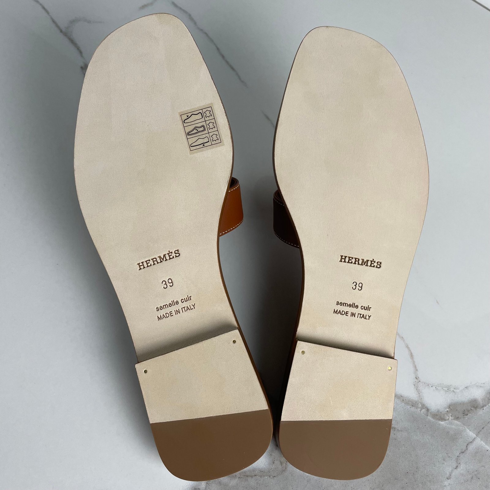 HERMÈS Oran Sandals – Image 12