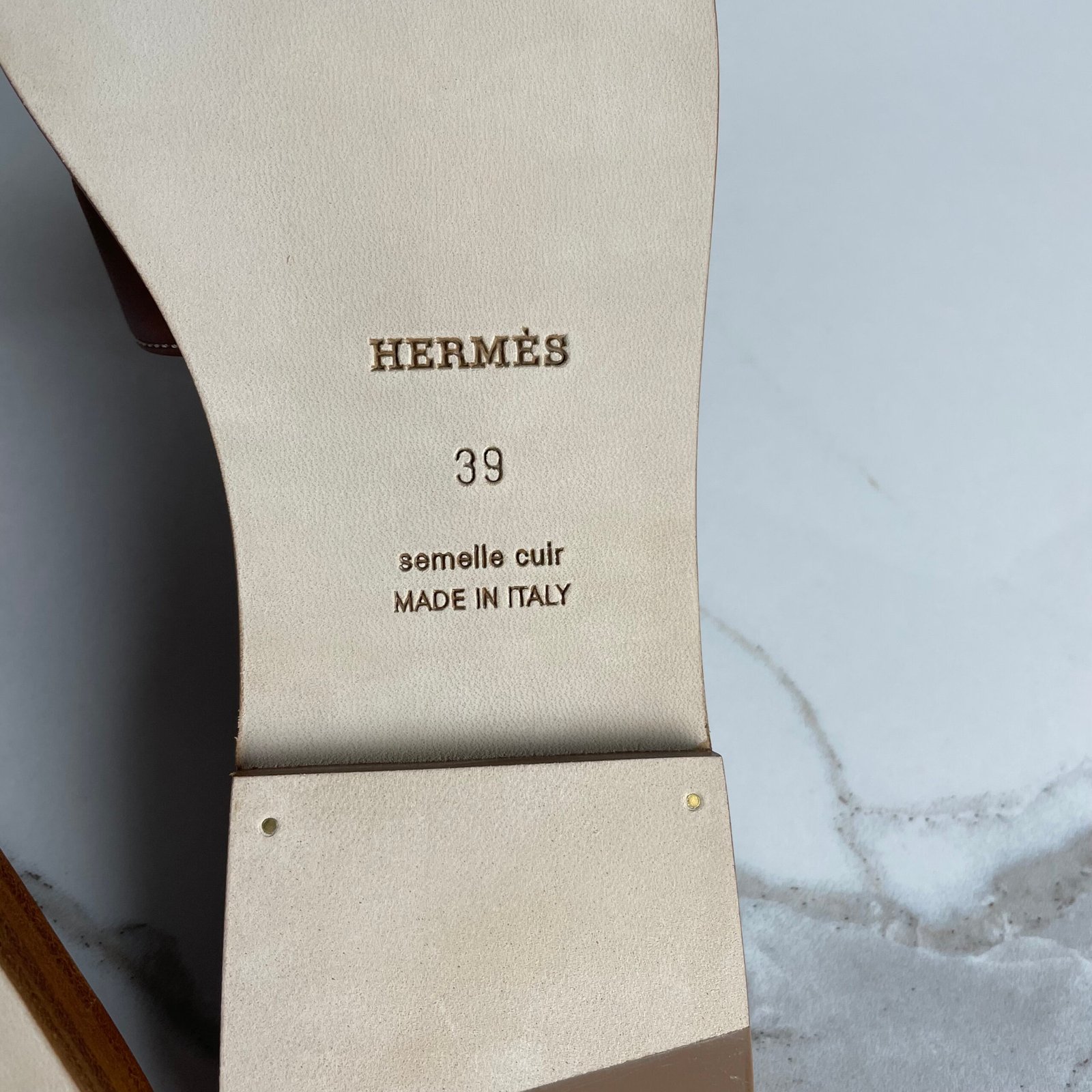 HERMÈS Oran Sandals – Image 13