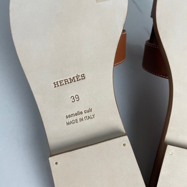 HERMÈS Oran Sandals – Image 14