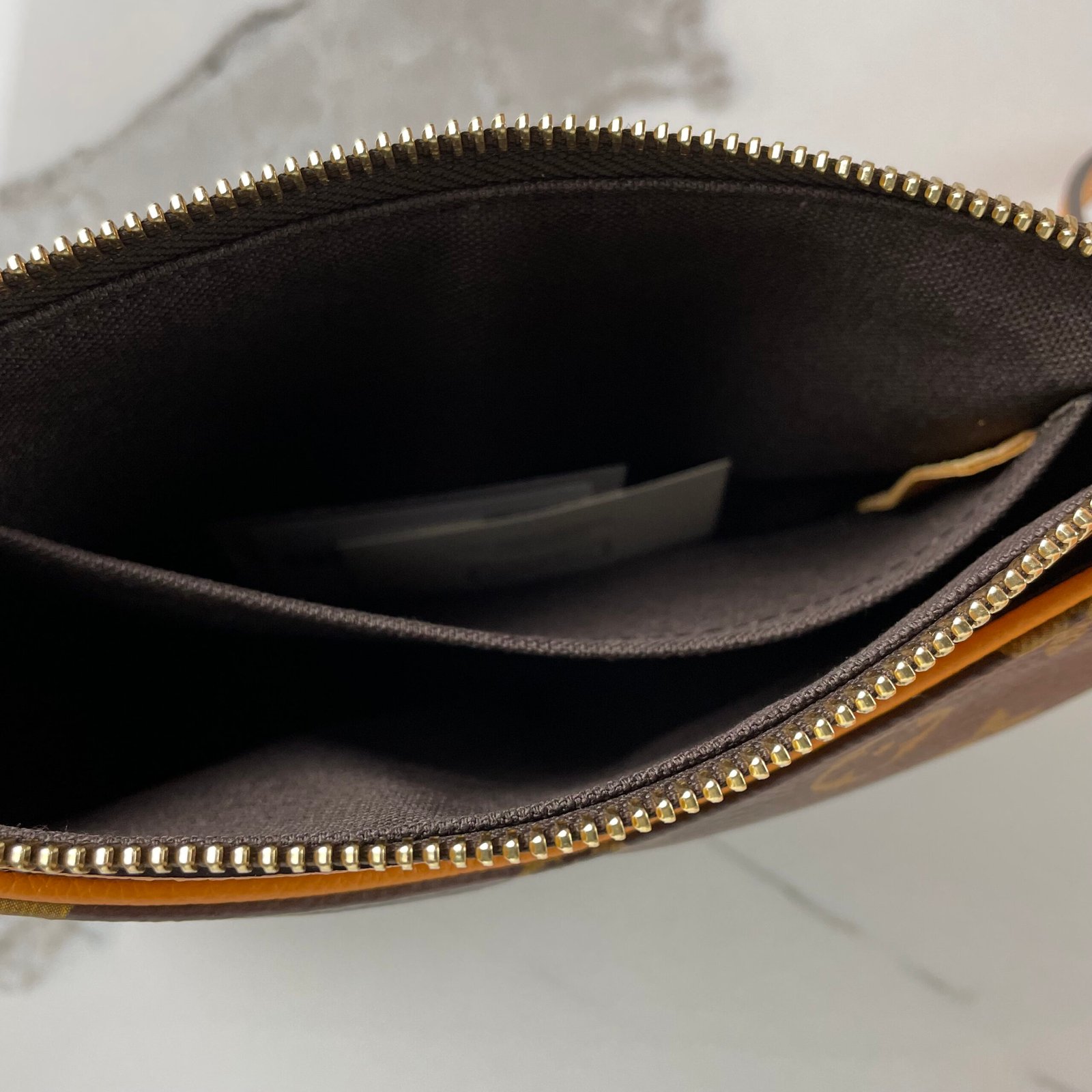LOUIS VUITTON Pochette Pallas BB – Image 12
