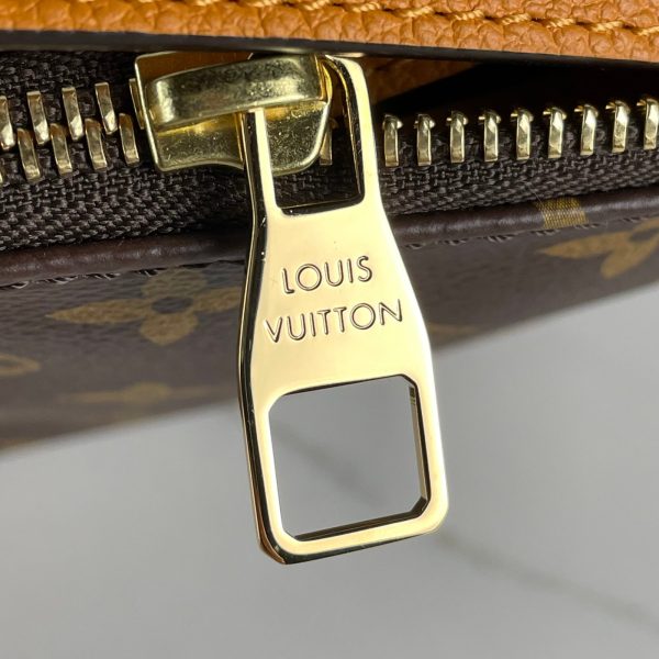 LOUIS VUITTON Pochette Pallas BB – Image 5