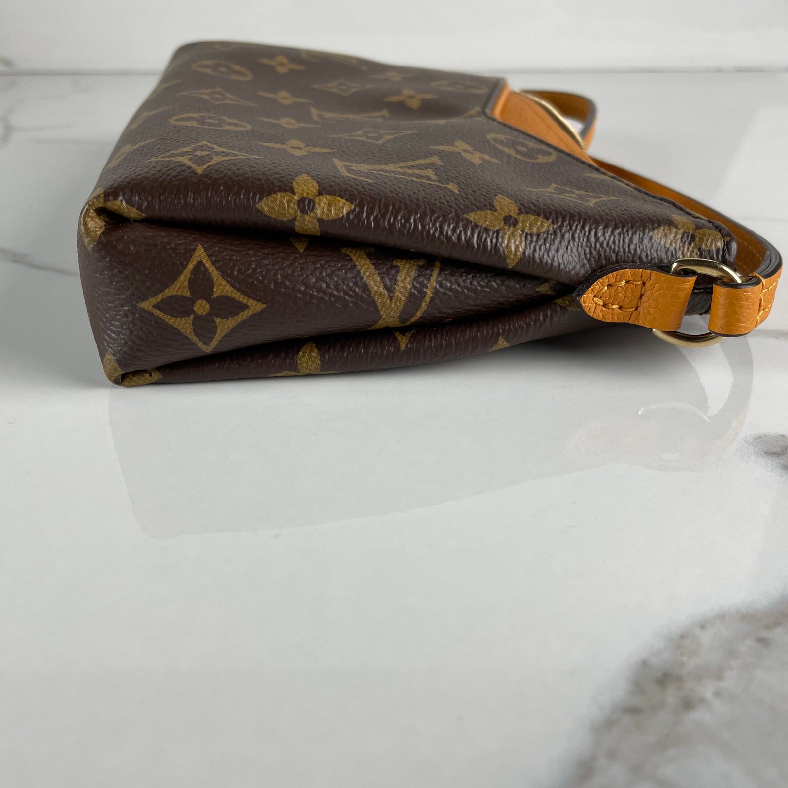 LOUIS VUITTON Pochette Pallas BB – Image 9