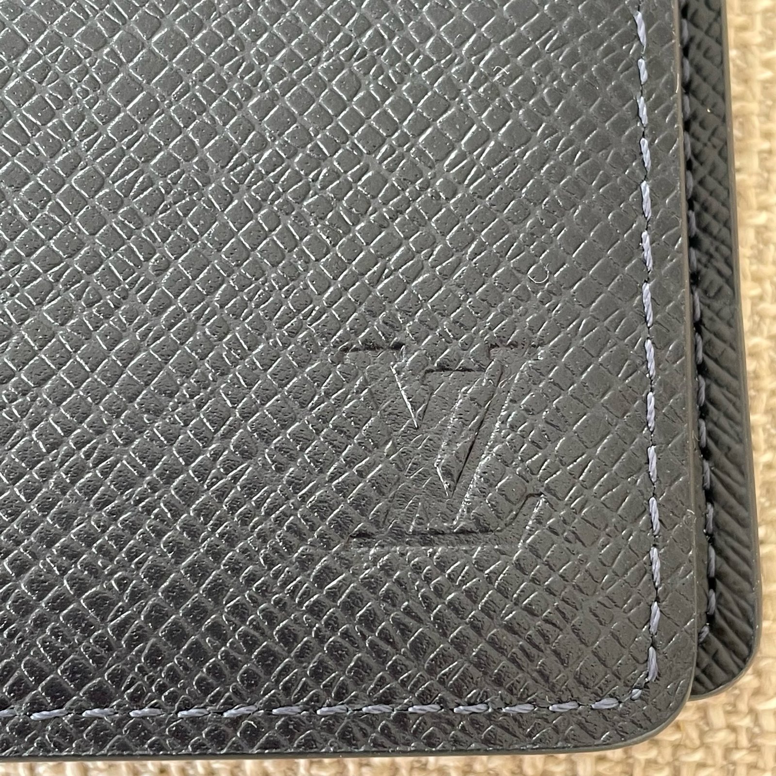 LOUIS VUITTON Portefeuille Multiple – Image 8