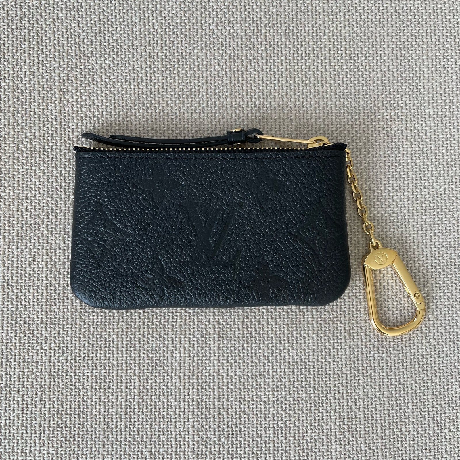 LOUIS VUITTON Key Pouch – Image 2