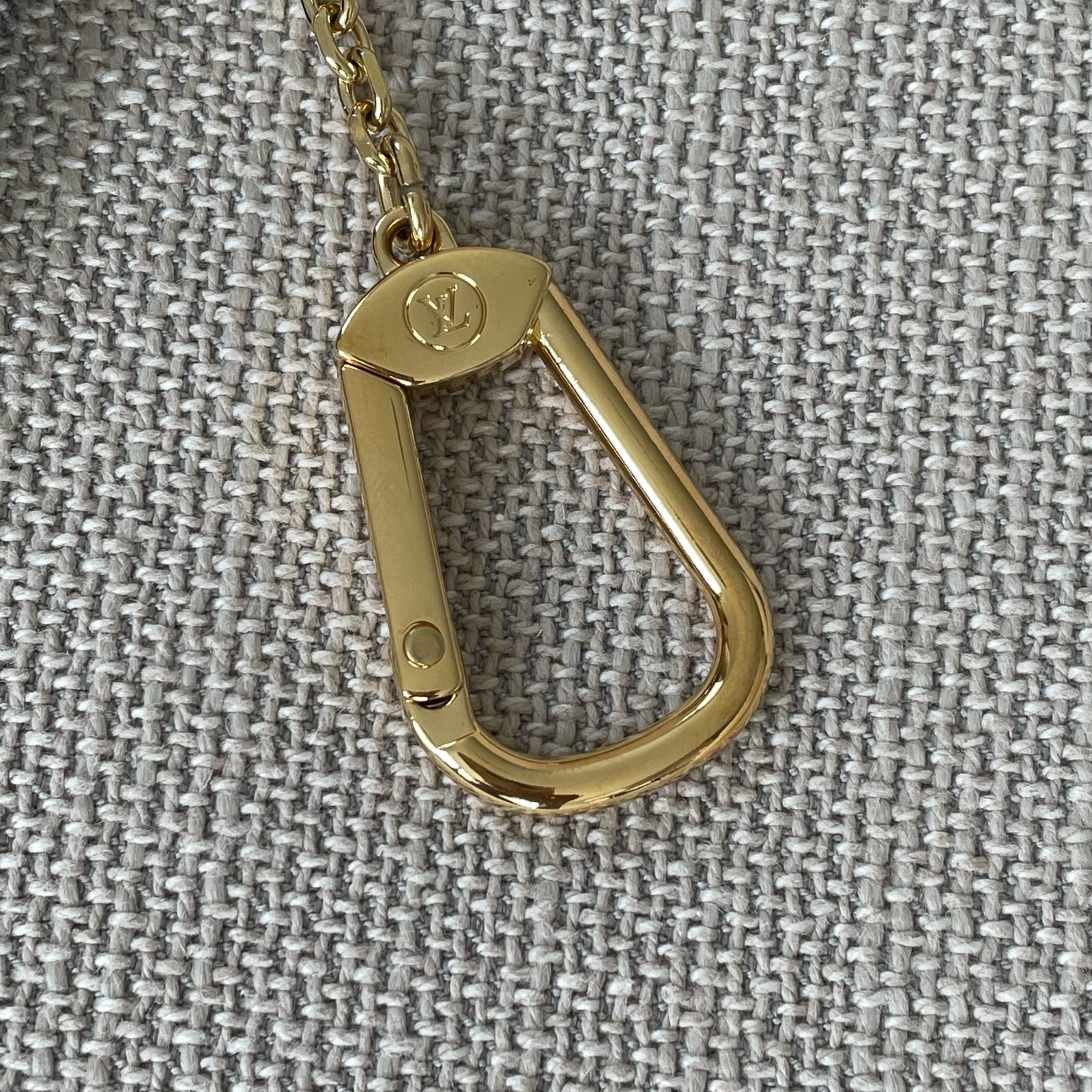 LOUIS VUITTON Key Pouch – Image 4