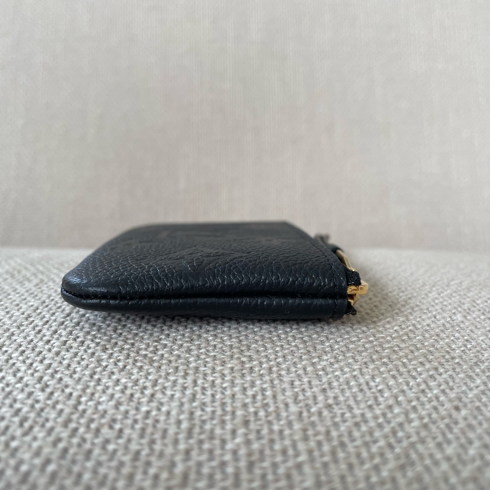 LOUIS VUITTON Key Pouch – Image 7