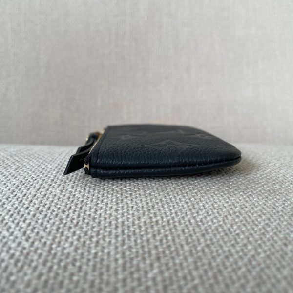 LOUIS VUITTON Key Pouch – Image 9
